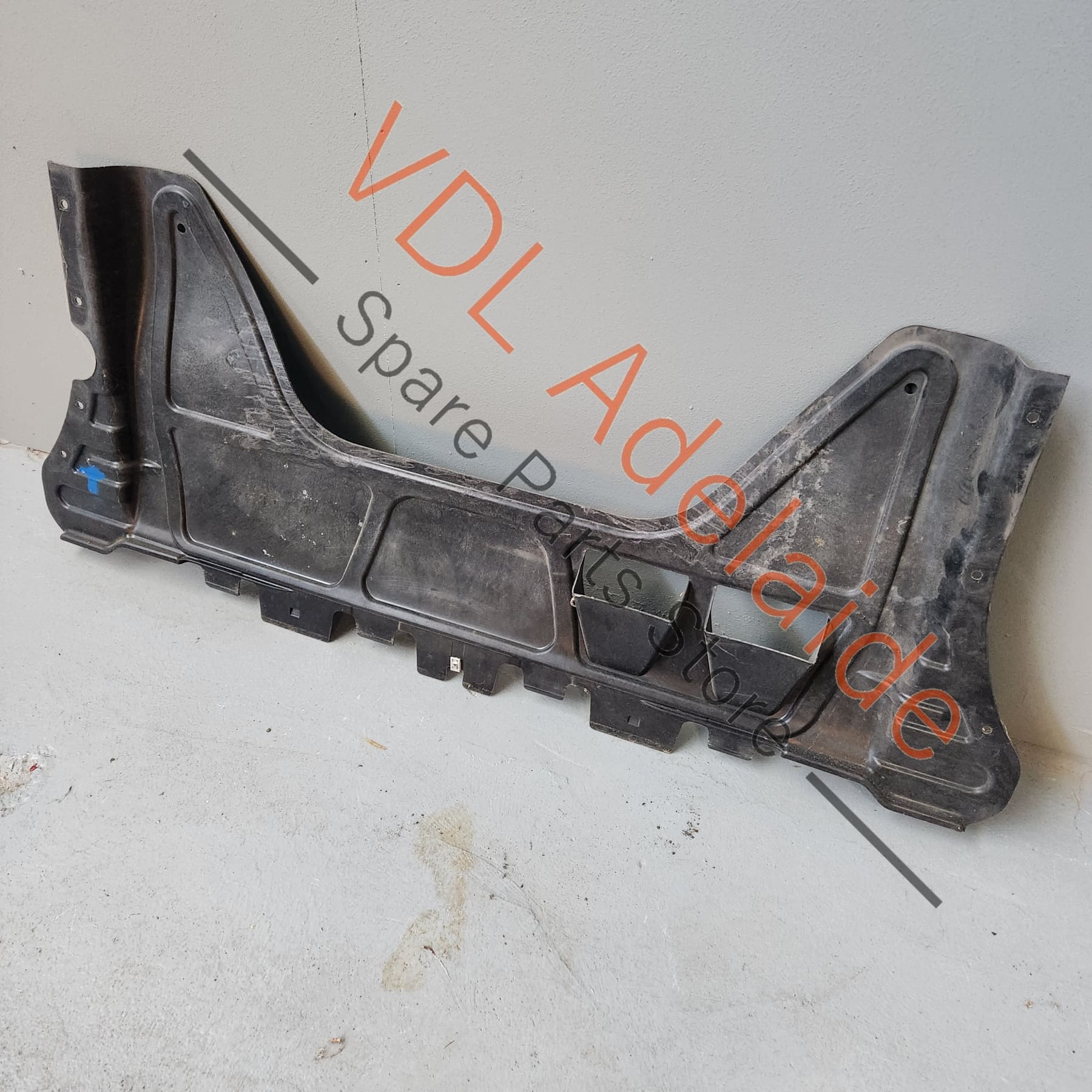 VW Golf MK7 7.5 Gti & R Underbody Trim Middle Engine Stone Guard 3Q0825235A