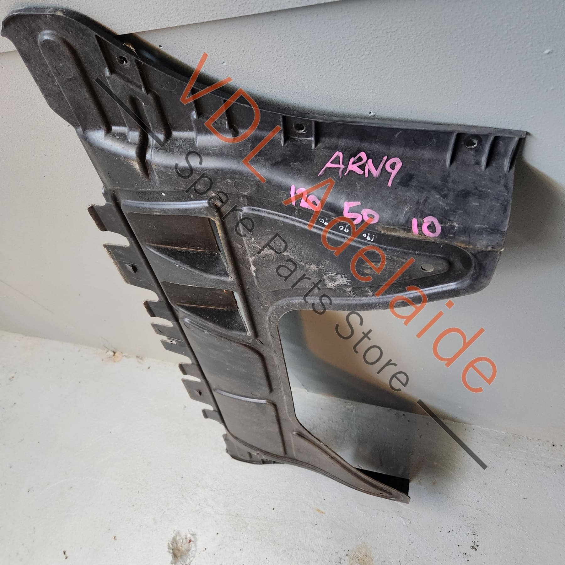 VW Golf MK7 7.5 Gti & R Underbody Trim Middle Engine Stone Guard 3Q0825235A - Image 2