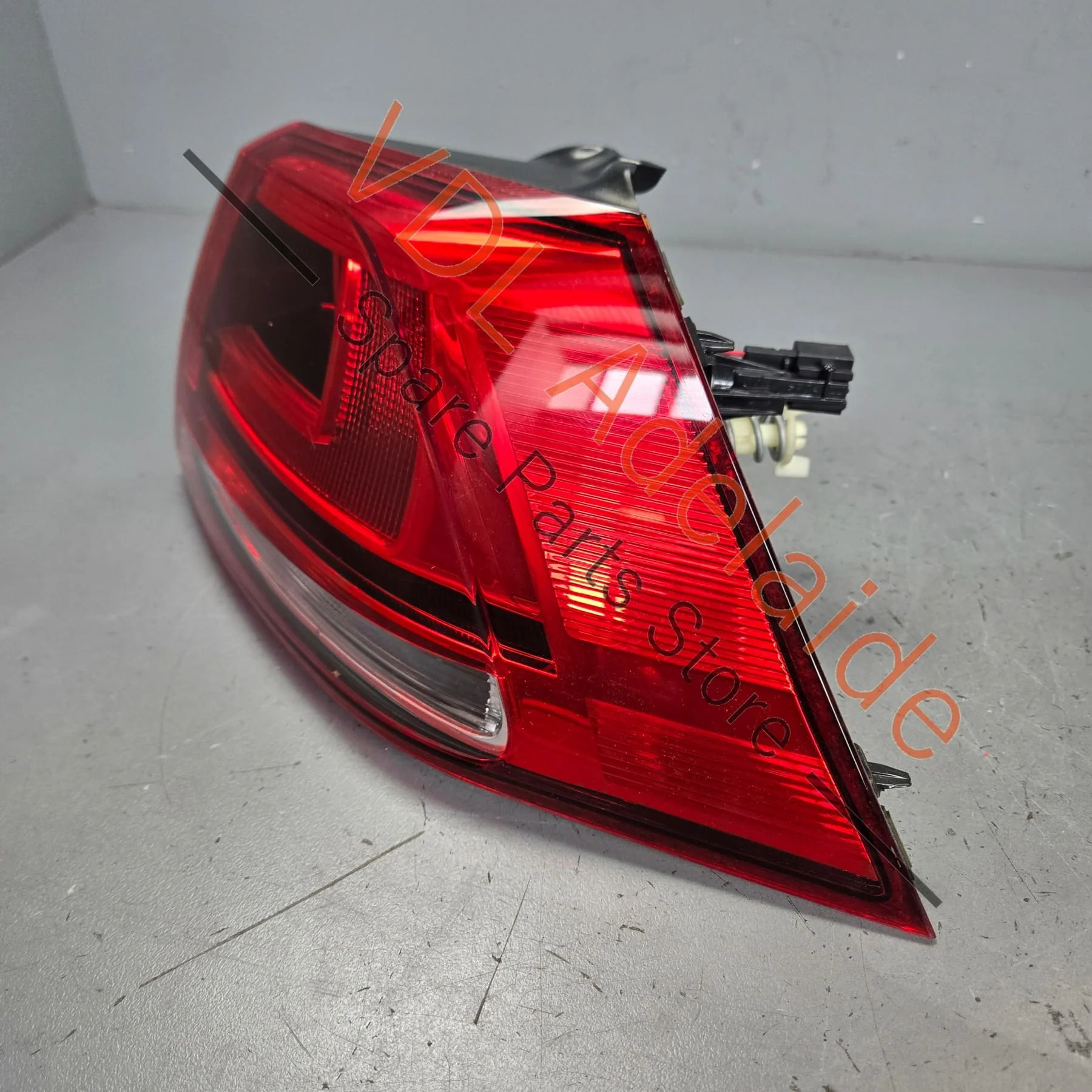 VW Golf MK7 Gti Rear Right Outer Tail Light for RHD 5G0945096P - Image 2