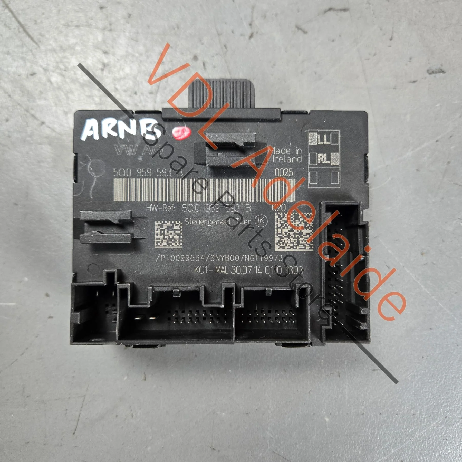 VW Golf MK7 Front Drivers Door Control Unit 5Q0959593B Z00