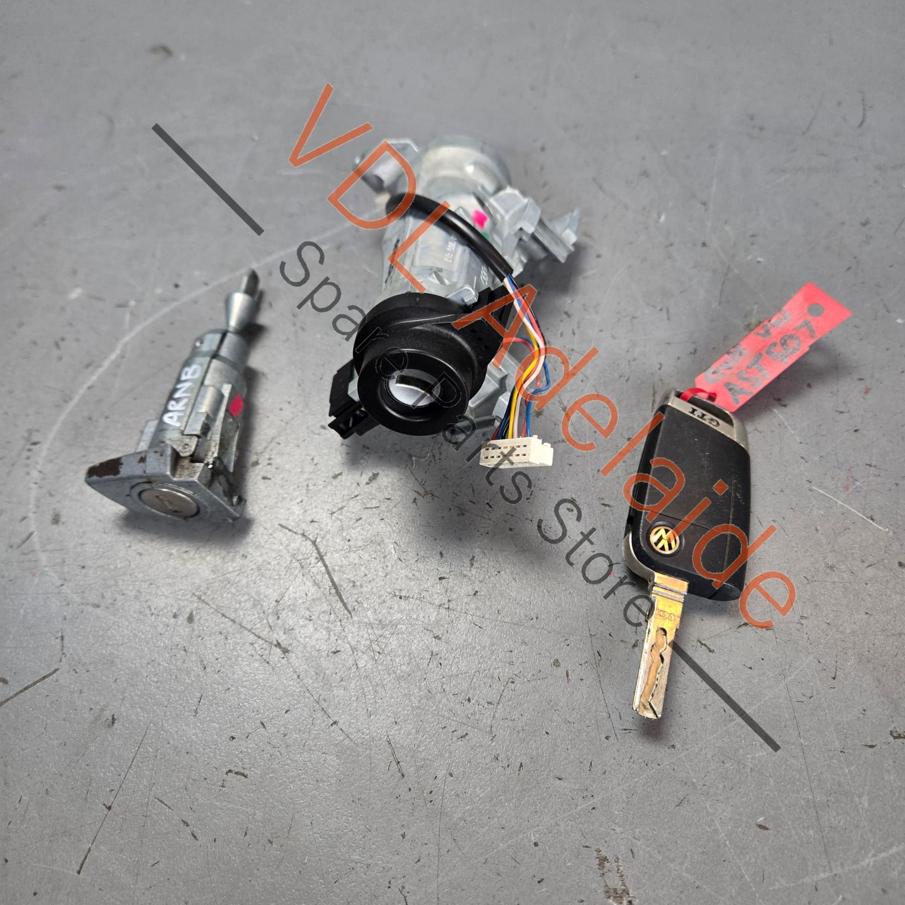 VW Golf Mk7 Steering Lock & Drivers Door Manual Lock Cylinder for RHD with Key 1K0905851B - Image 2