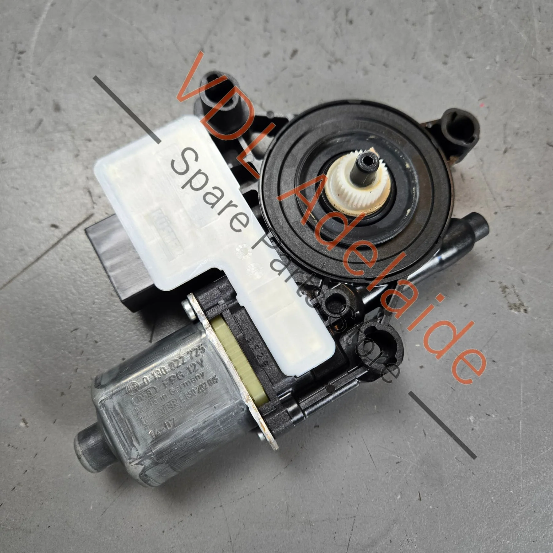 VW Golf MK7 Rear Left Window Regulator Motor 5Q0959811A 5Q0959407 - Image 4