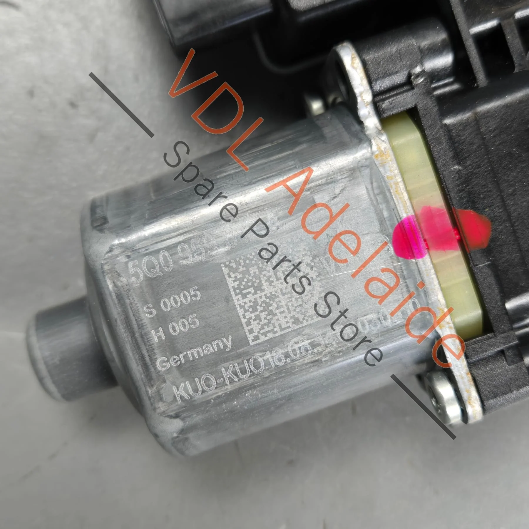 VW Golf MK7 Rear Right Window Regulator Motor 5Q0959812A 5Q0959408 - Image 3