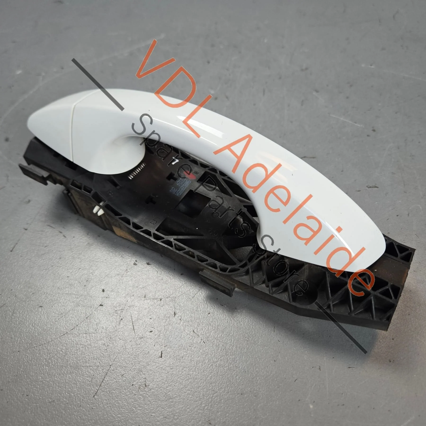 VW Golf MK7 Left Exterior Door Handle Pure White 0Q0Q C9A 5G0837205N GRU - Image 4