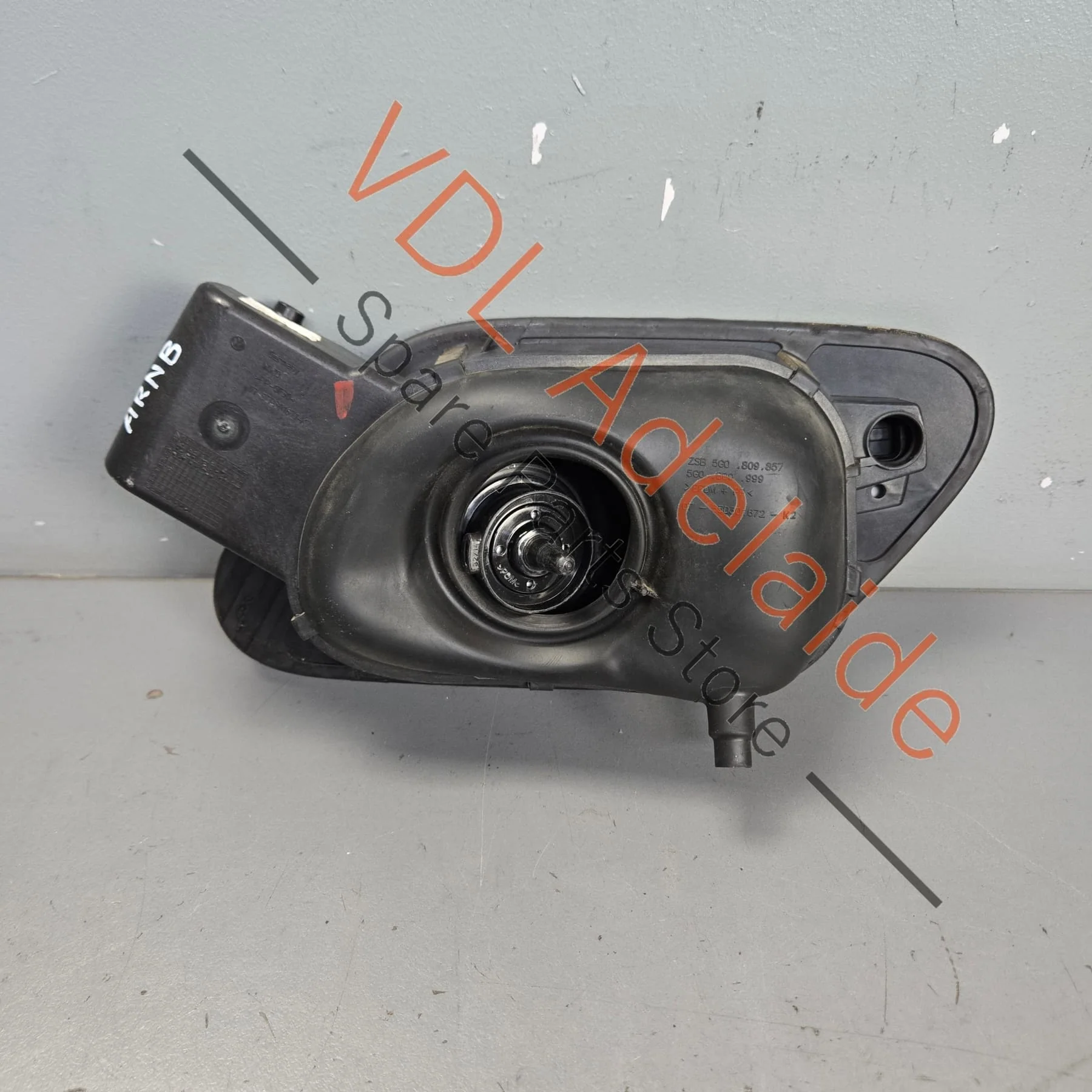 VW Golf MK7 Fuel Filler Flap Cap 5G0809909 5G0809857 Pure White 0Q0Q C9A - Image 5