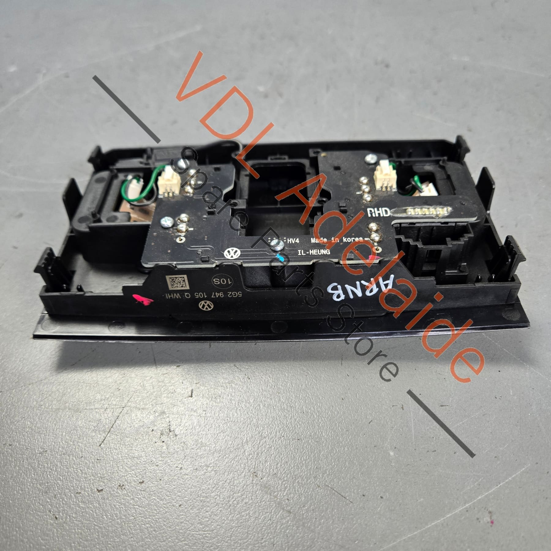 VW Golf Mk7 LED Front Interior & Reading Light Black 5G2947105Q - Image 4
