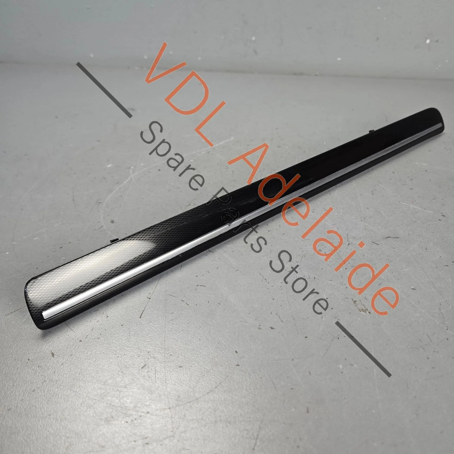VW Golf Gti MK7 Dashboard Inlay Trim RHD 5G2858418C CKK
