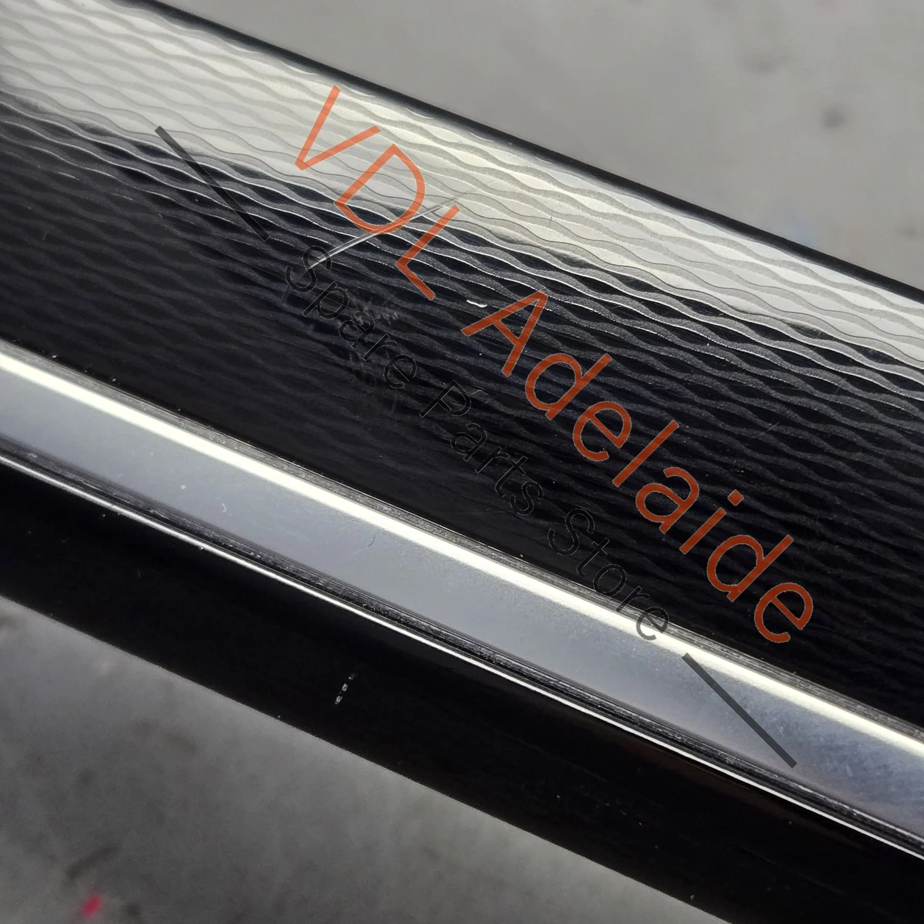 VW Golf Gti MK7 Dashboard Inlay Trim RHD 5G2858418C CKK - Image 2
