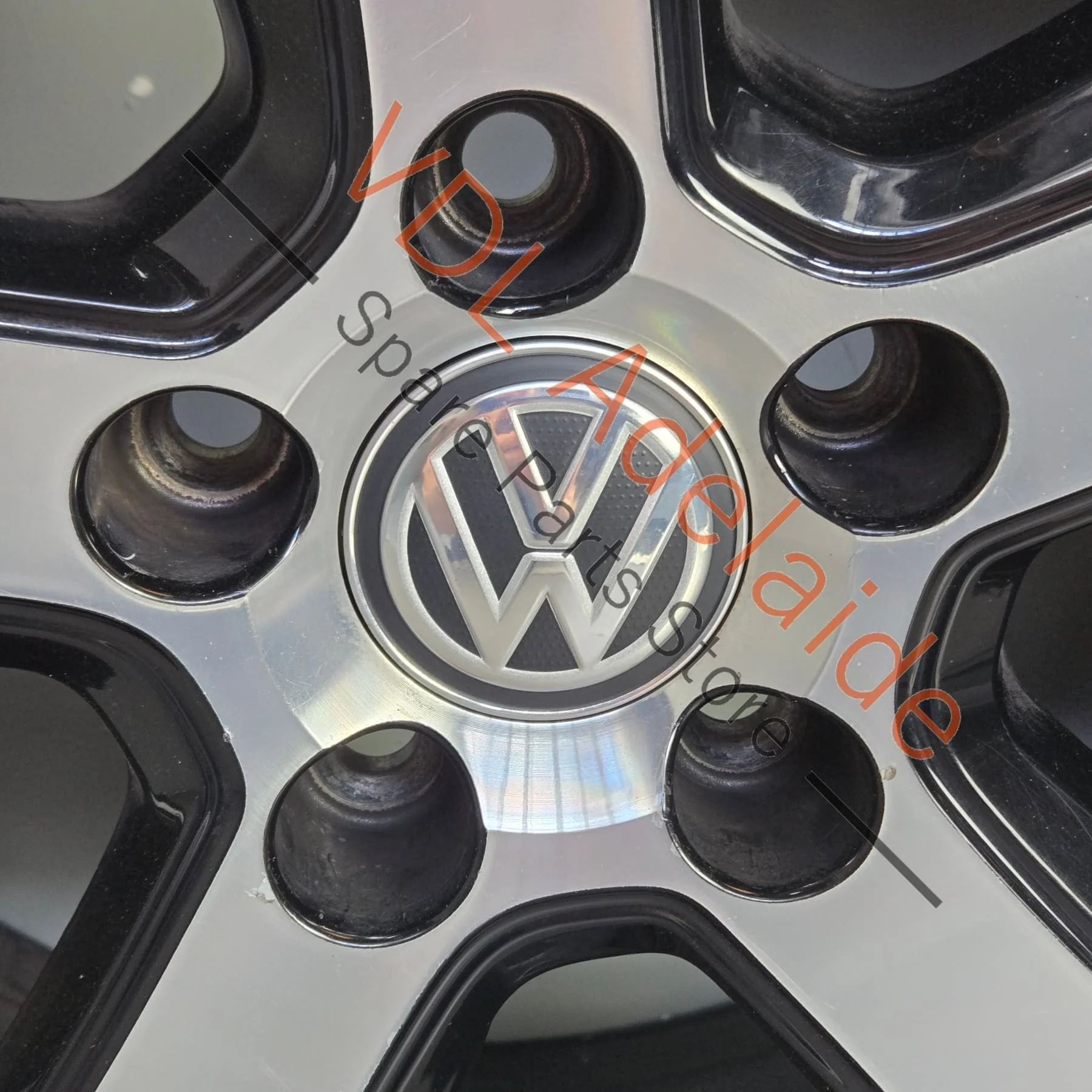 1x VW Golf GTi Mk7 18in x7.5in Alloy Wheel AUSTIN 5G0601025AS #01 - Image 4