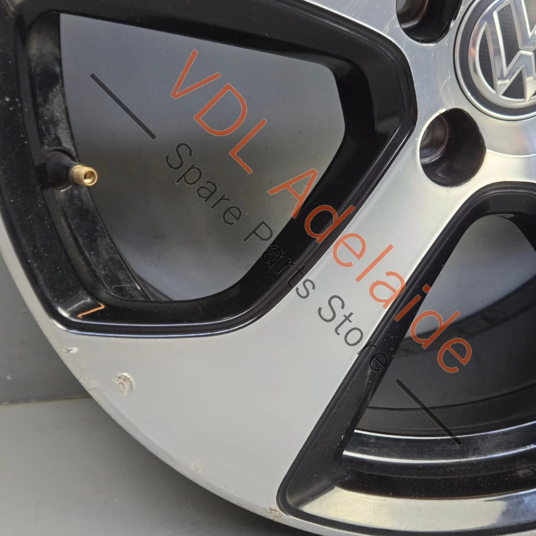 1x VW Golf GTi Mk7 18in x7.5in Alloy Wheel AUSTIN 5G0601025AS #03 - Image 12