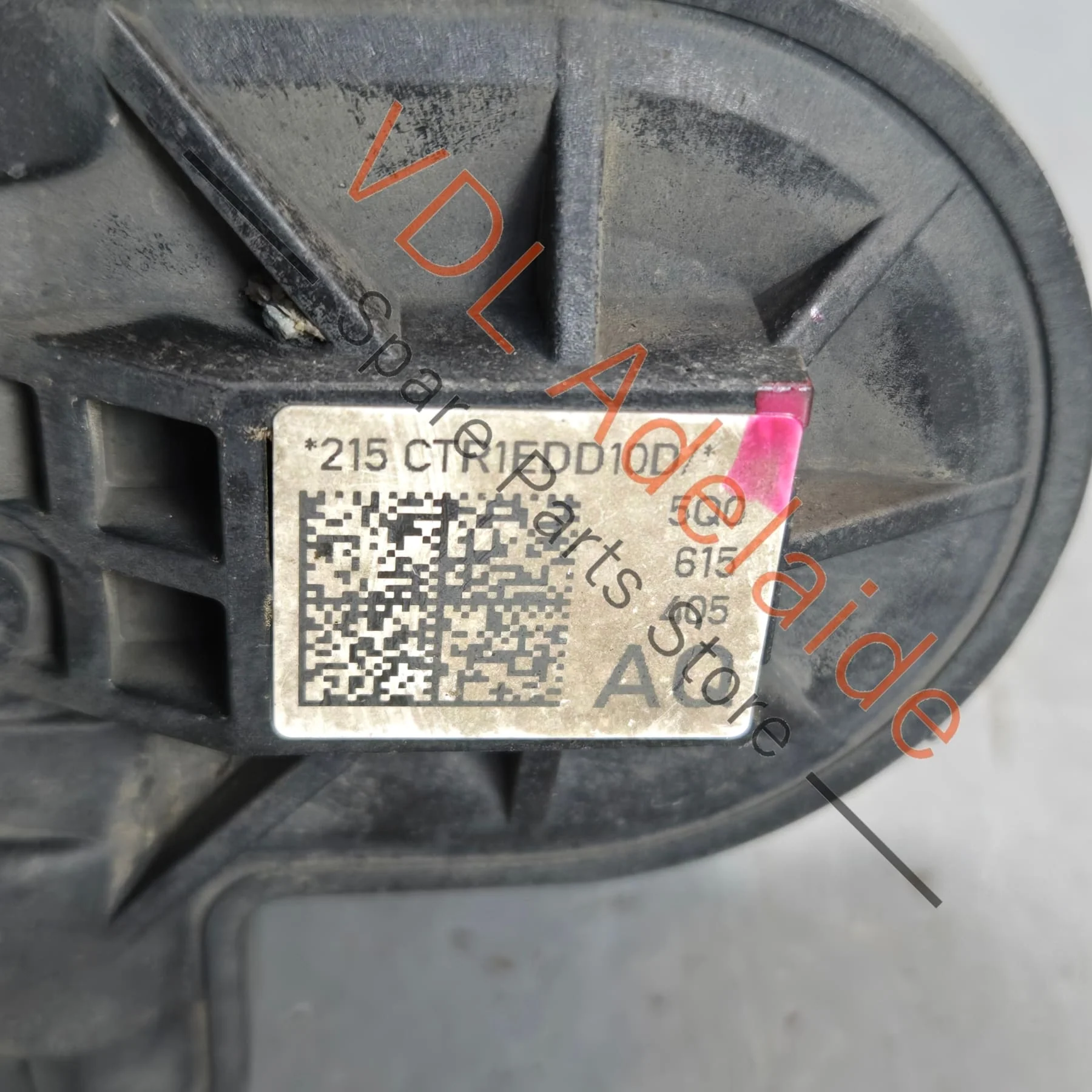 VW Golf Mk7 Gti Brake Servomotor for Left Rear Caliper 3Q0998281 5Q0615405AQ - Image 2