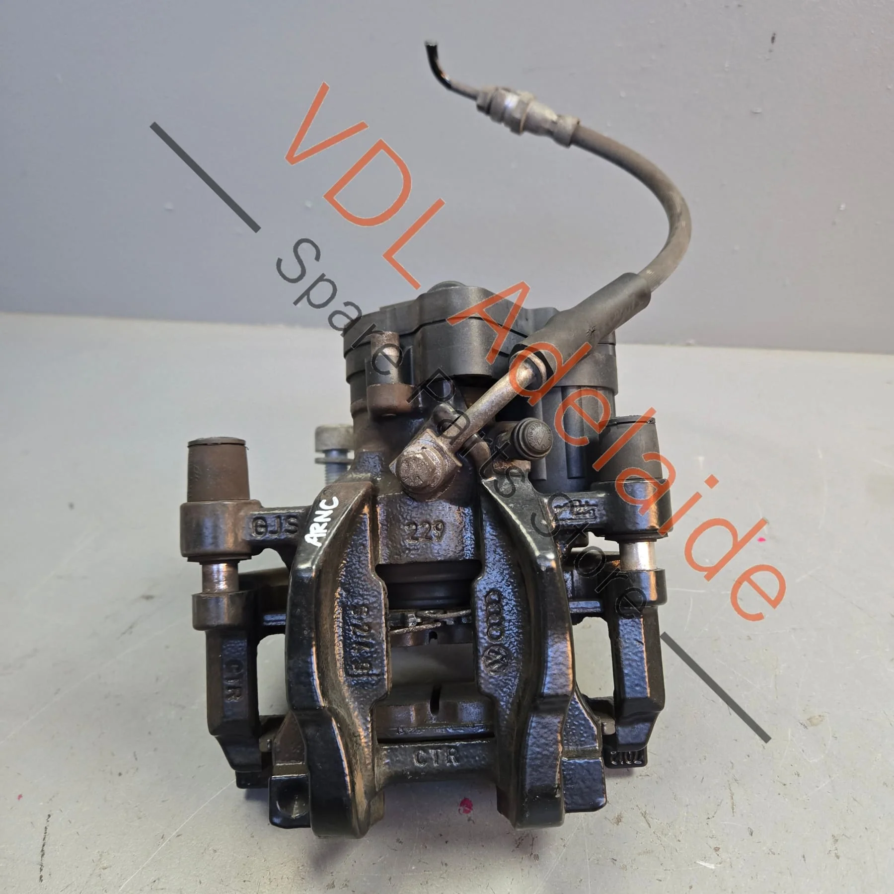 VW Golf MK7 Gti R Audi S3 Rear Left Brake Caliper & Carrier with Electric Park Brake Servo 8V0615423A 3Q0998281 5Q0615425 5Q0615405 - Image 2