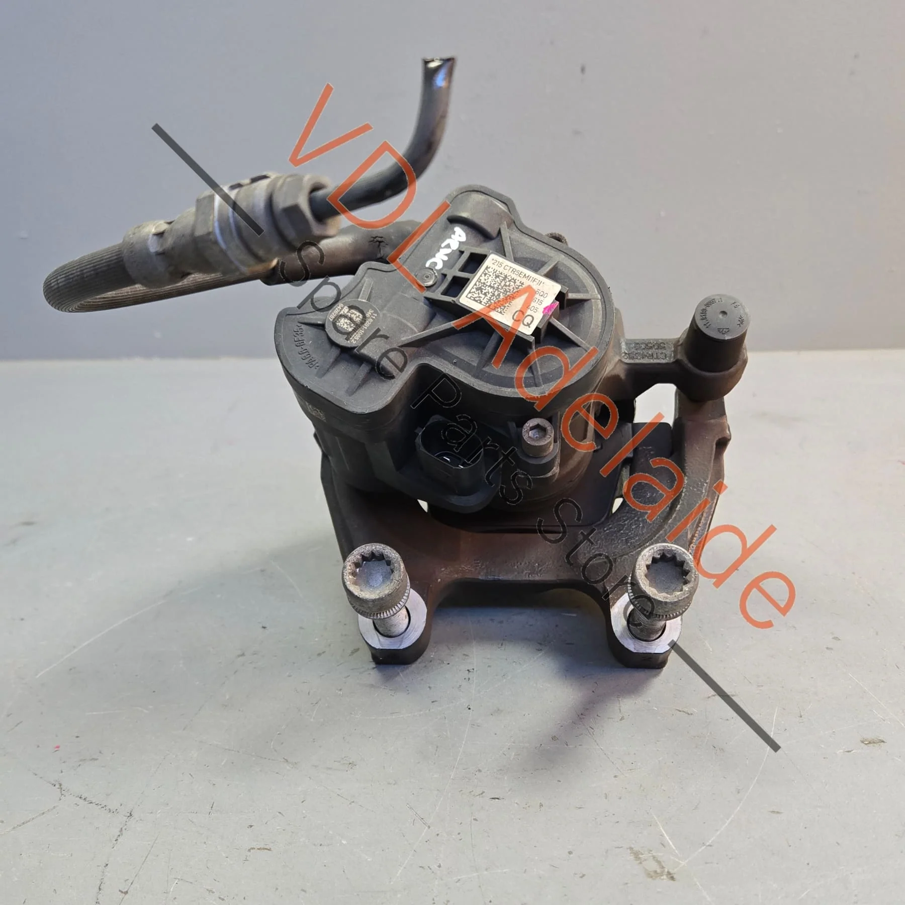 VW Golf MK7 Gti R Audi S3 Rear Left Brake Caliper & Carrier with Electric Park Brake Servo 8V0615423A 3Q0998281 5Q0615425 5Q0615405 - Image 6