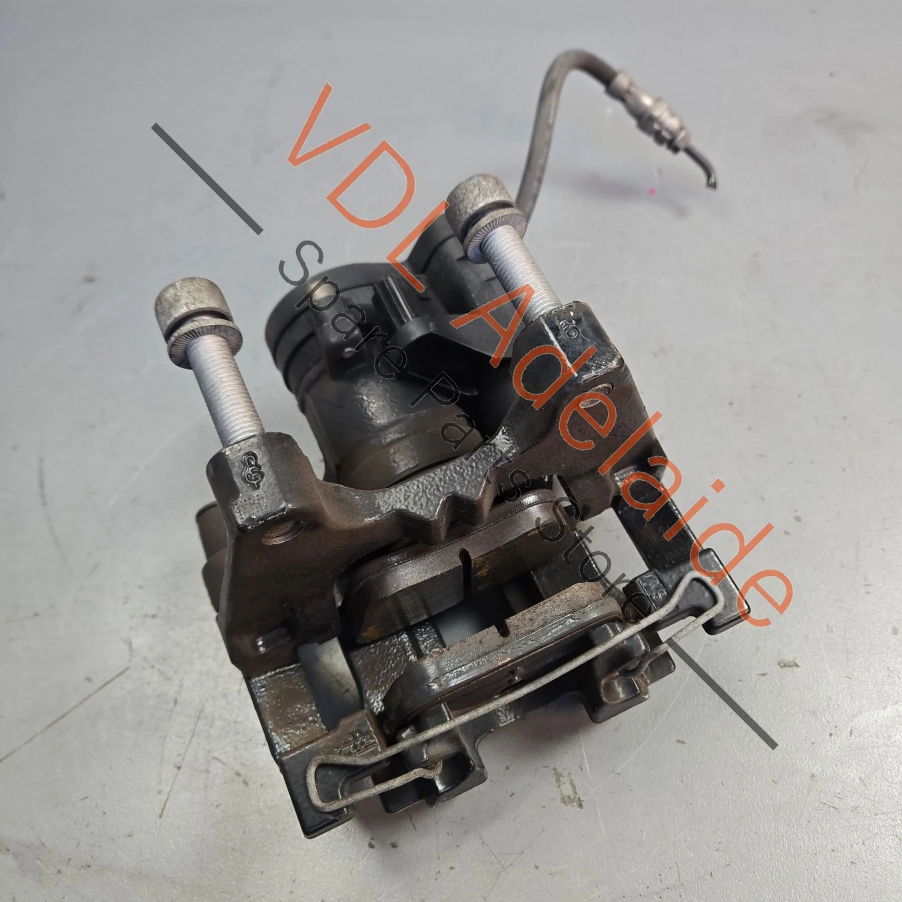 VW Golf MK7 Gti Rear Right Brake Caliper & Carrier with Electric Park Brake Servo 8V0615424A 3Q0998281A 5Q0615425 5Q0615406 - Image 6
