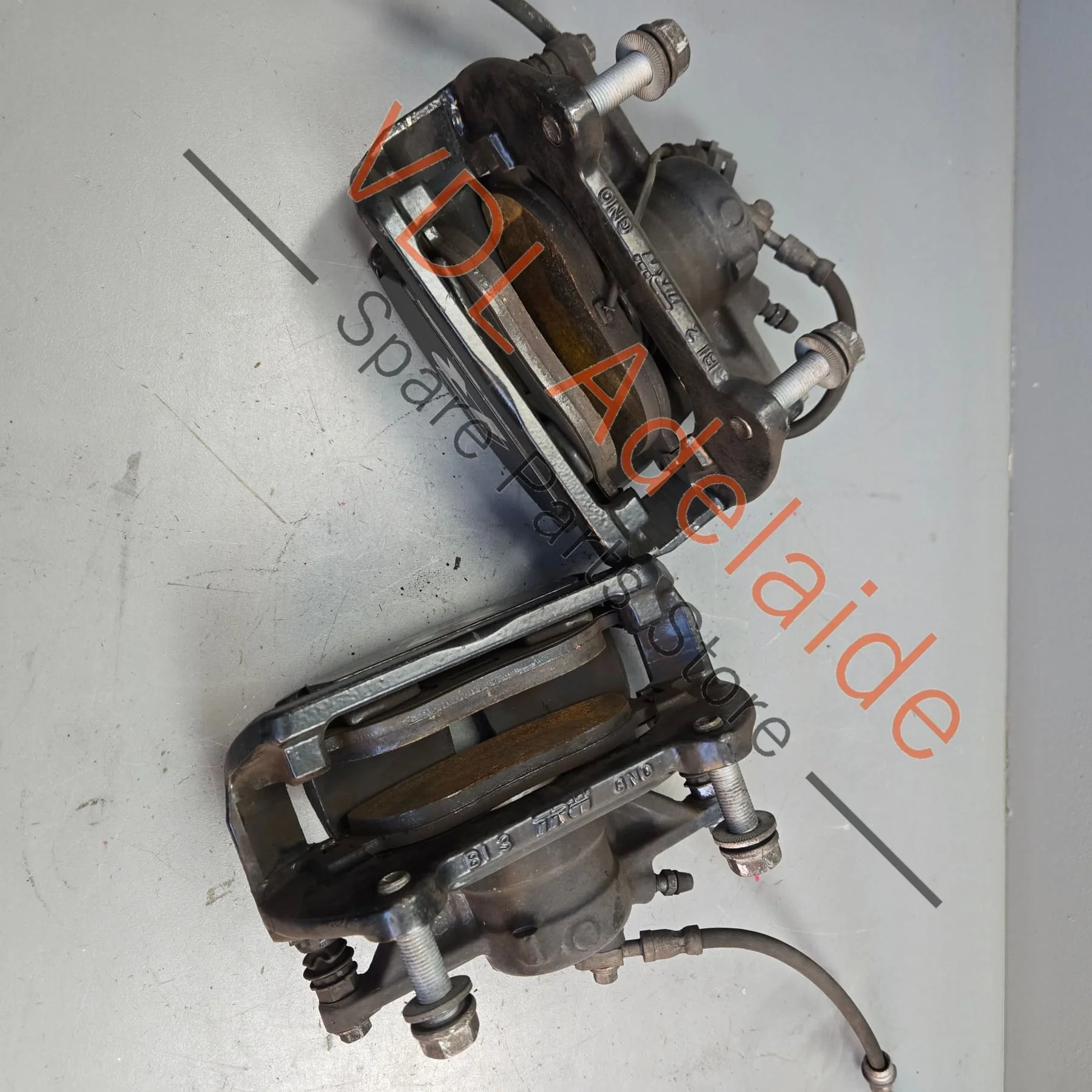 VW Golf MK7 7.5 R Front Brake Caliper Set Pair with Carriers 340mm x 30mm - Image 4