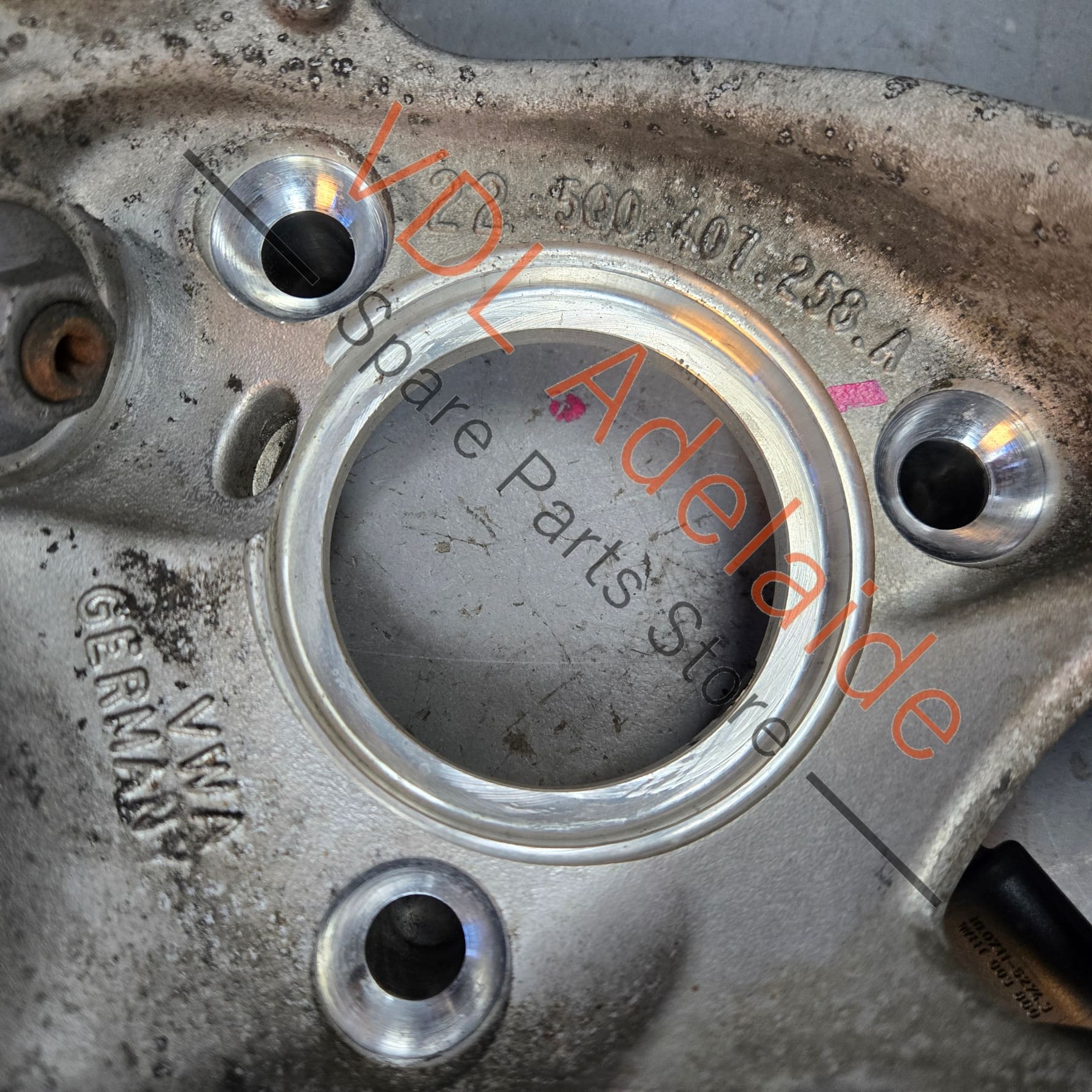 VW Golf R Front Right Wheel Bearing Housing Hub Knuckle 85mm 5Q0407254A - Image 5