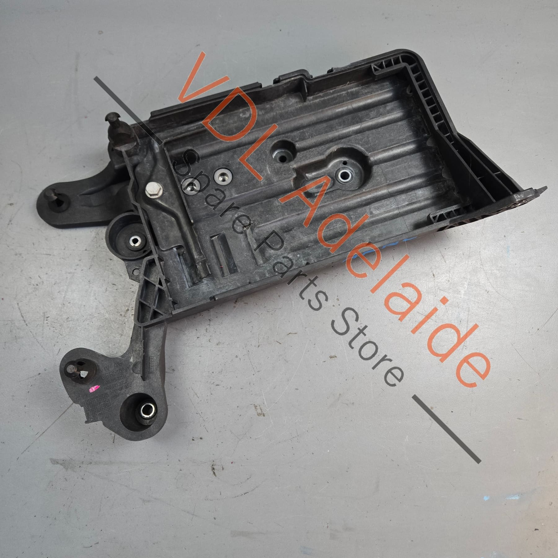 VW Golf R Mk7 Battery Console Base 5Q0915331K
