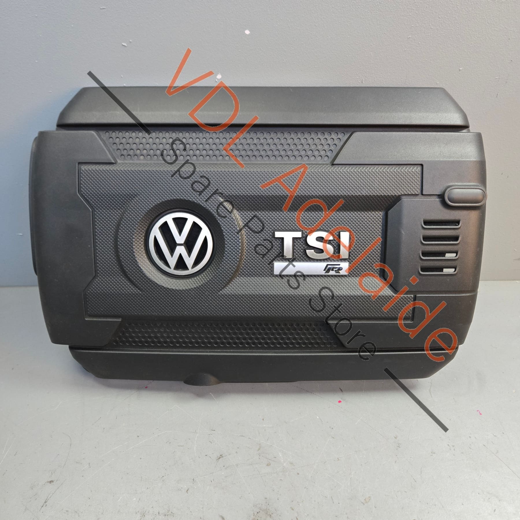 VW Golf R MK7 7.5 Engine Cover Trim TSI Silver 06K103925BQ