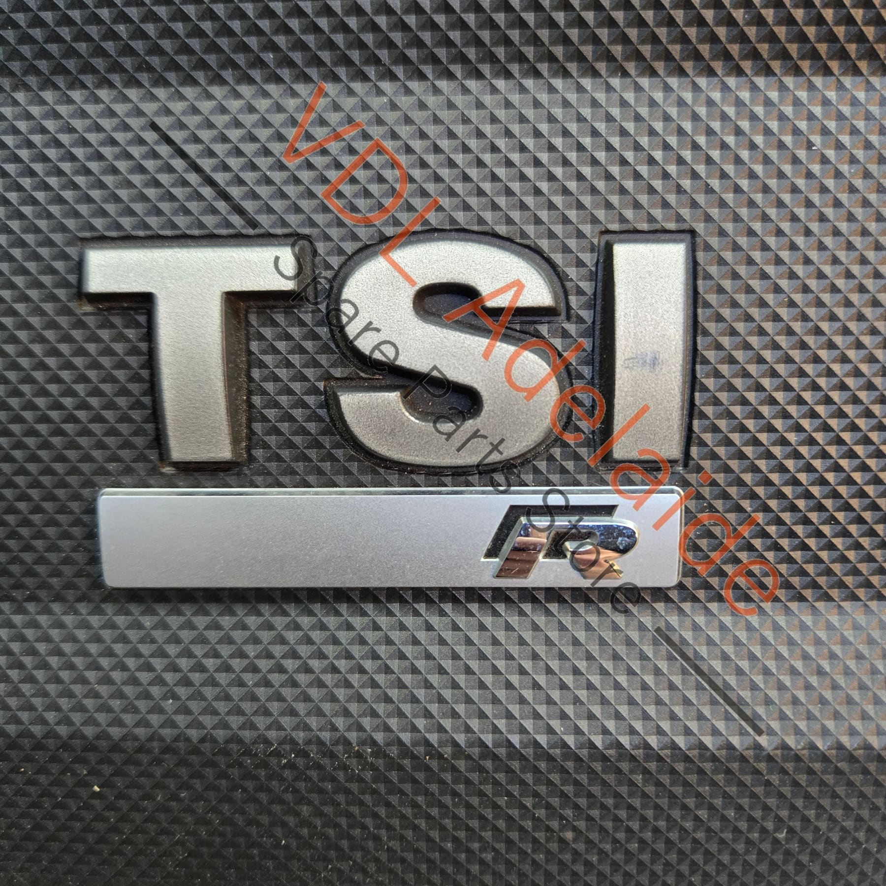VW Golf R MK7 7.5 Engine Cover Trim TSI Silver 06K103925BQ - Image 3