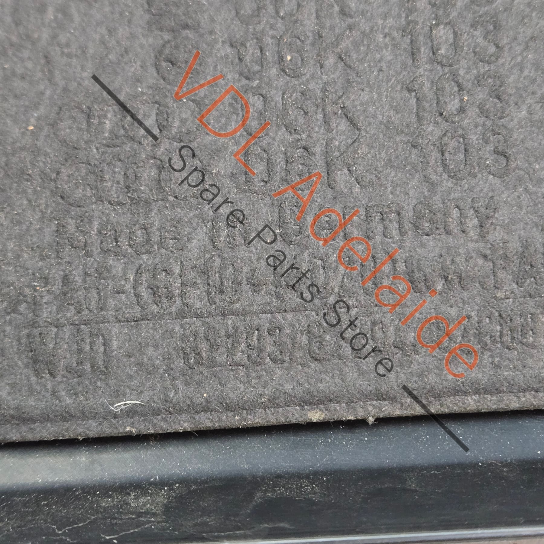 VW Golf R MK7 7.5 Engine Cover Trim TSI Silver 06K103925BQ - Image 7