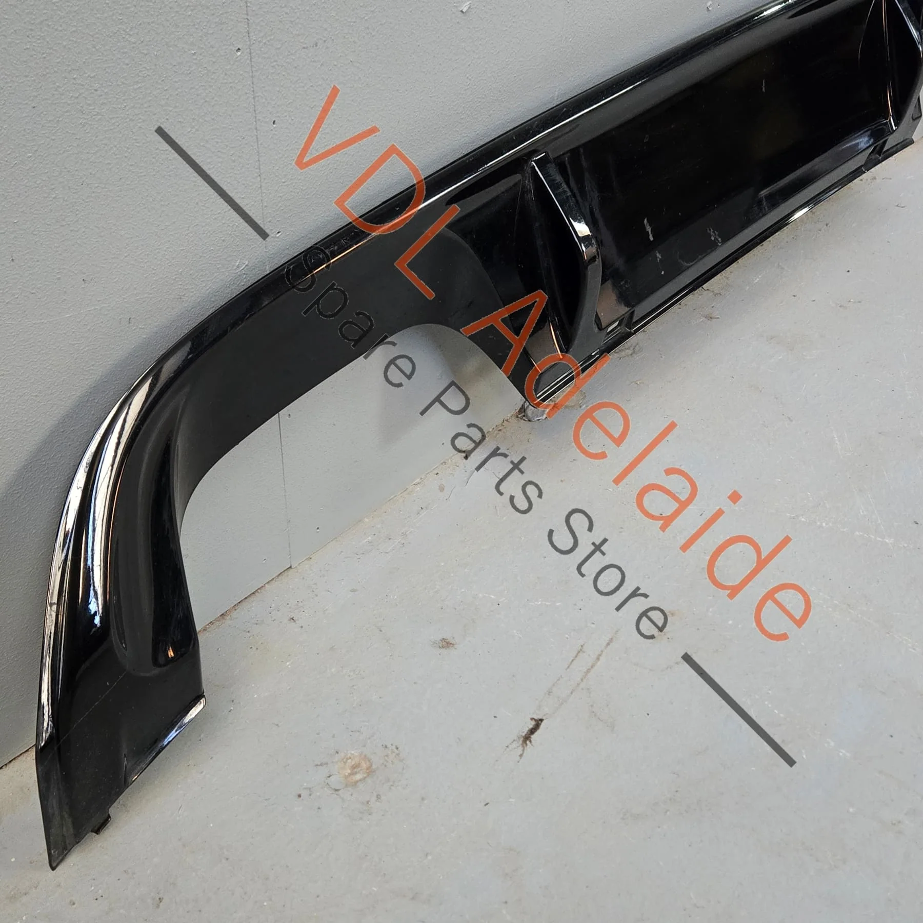 VW Golf R MK7 Rear Bumper Diffuser Genuine OEM 5G6807568N 041 - Image 2