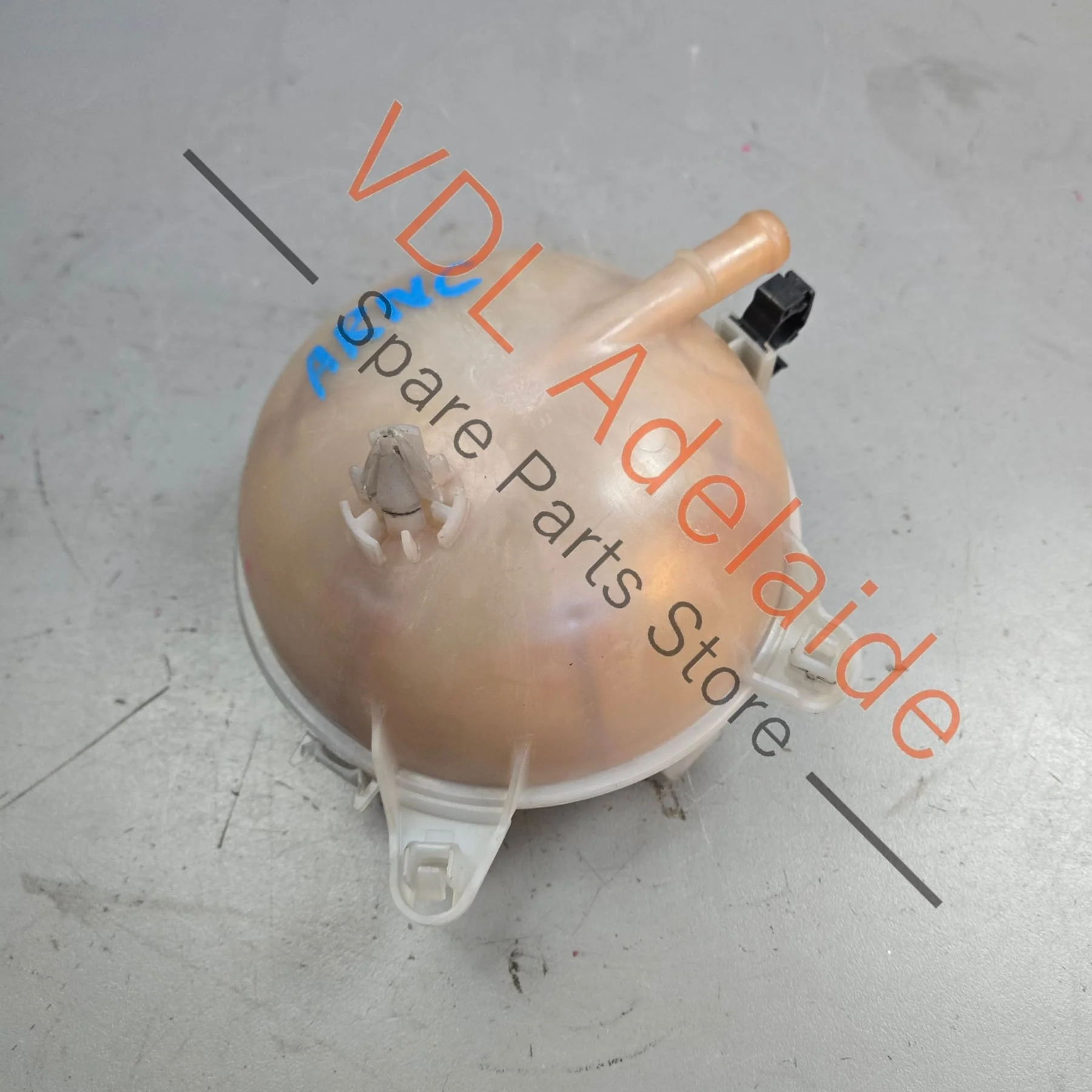 VW Golf MK7 Water Coolant Tank Reservoir with Cap 5Q0121407AA - Image 3