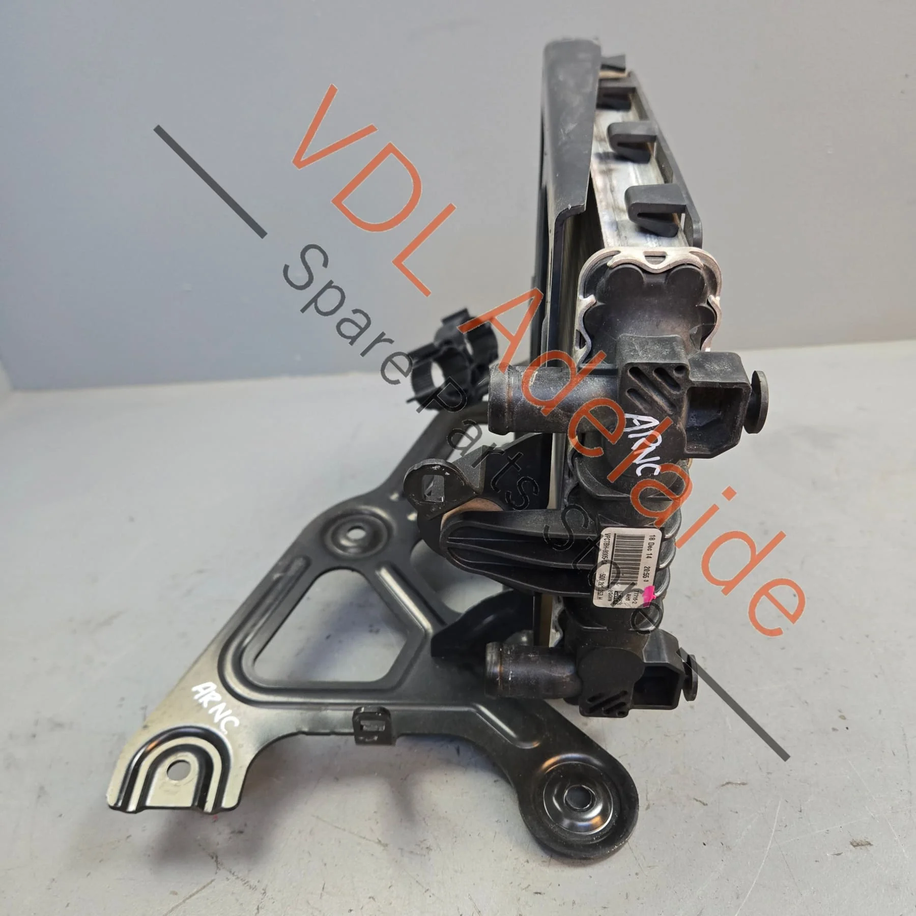 VW Golf MK7 Additional Left Side Auxiliary Radiator Cooler & Mounting Bracket 5Q0121253H 5Q0121093BF - Image 5