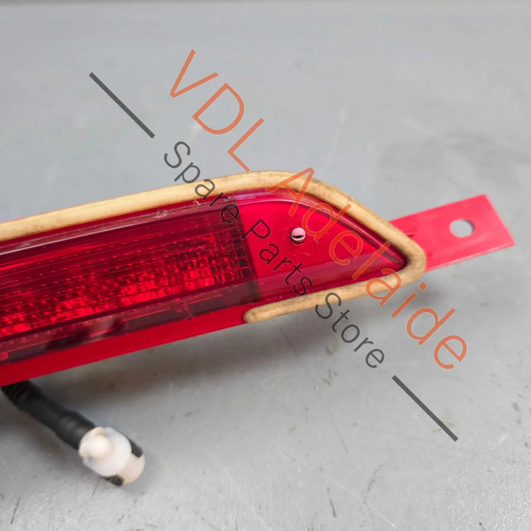 VW Golf MK7 7.5 Gti R R-Line Spoiler Mounted 3rd Brake Light Middle 5G6945087A - Image 3