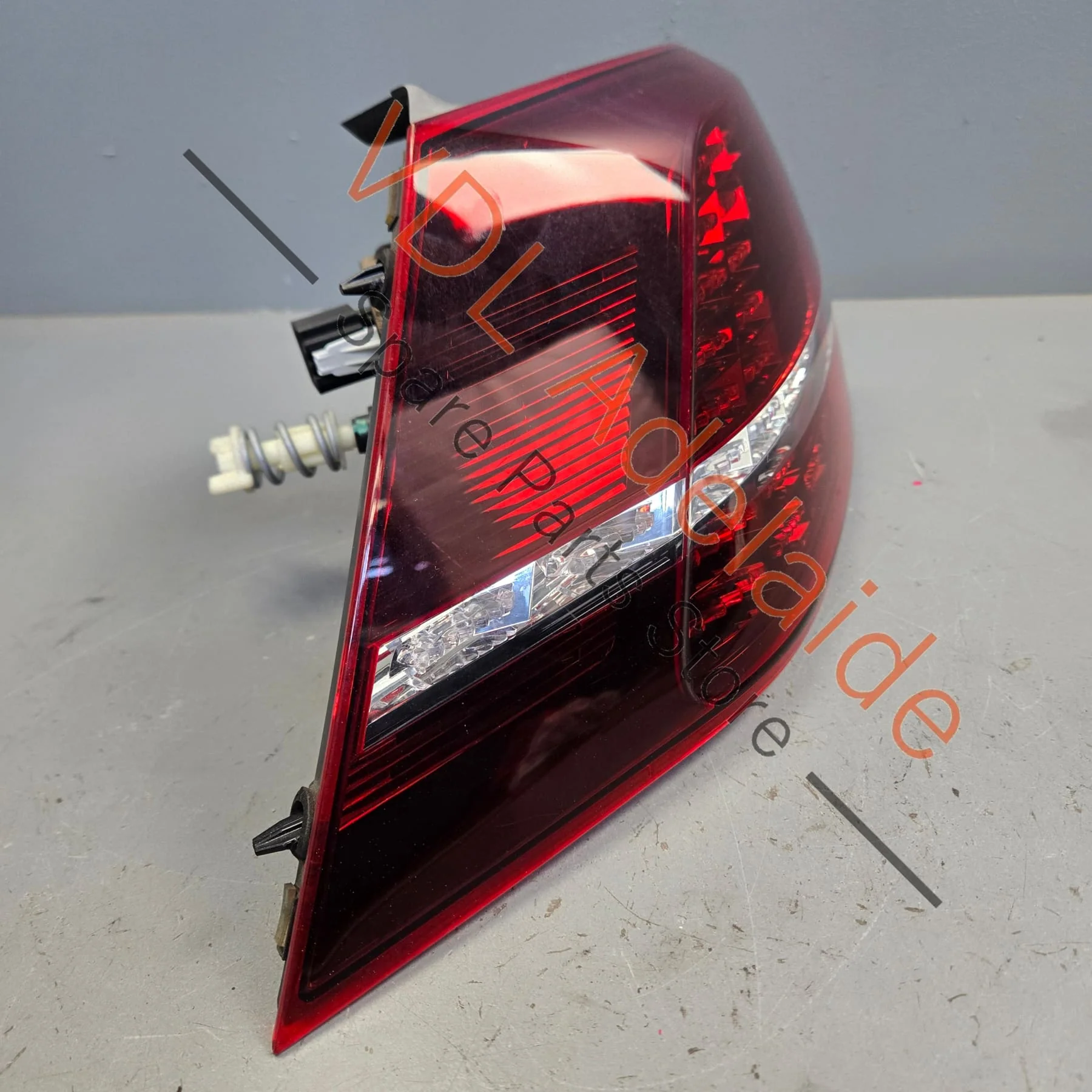 VW Golf R MK7 Left Outer LED Tail Brake Light Taillight 5G0945207C - Image 3