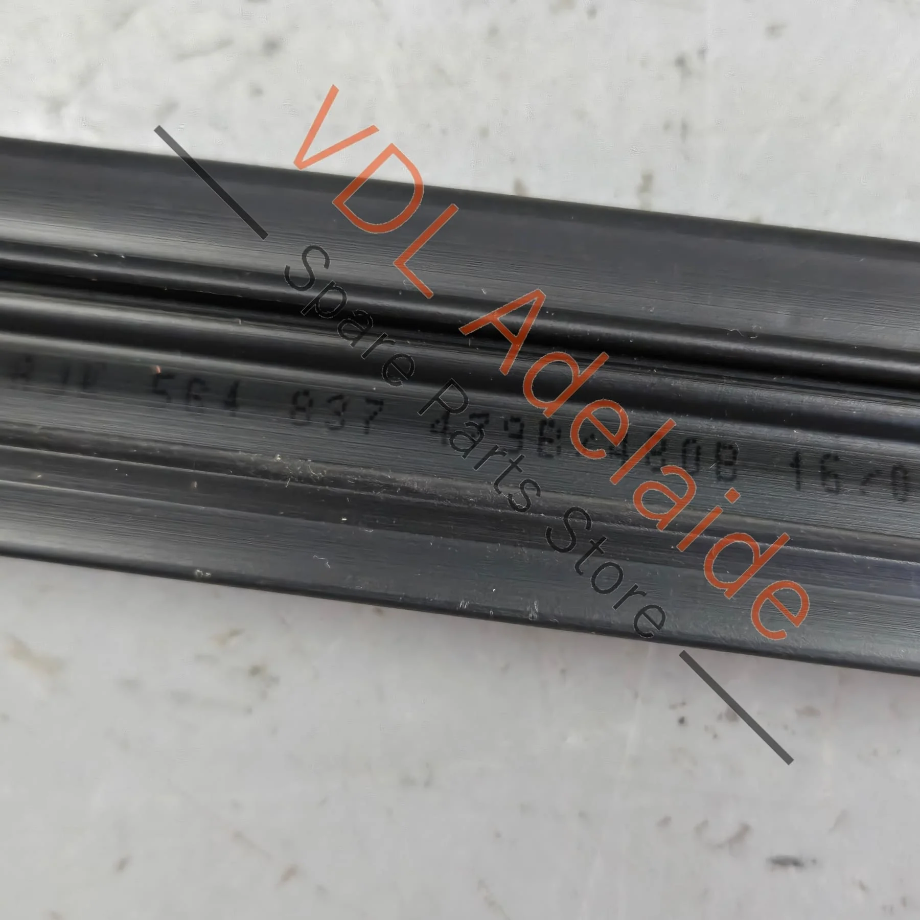 VW Golf MK7 Front Right Door Frame Window Rubber 5G4837432K 5AP - Image 5
