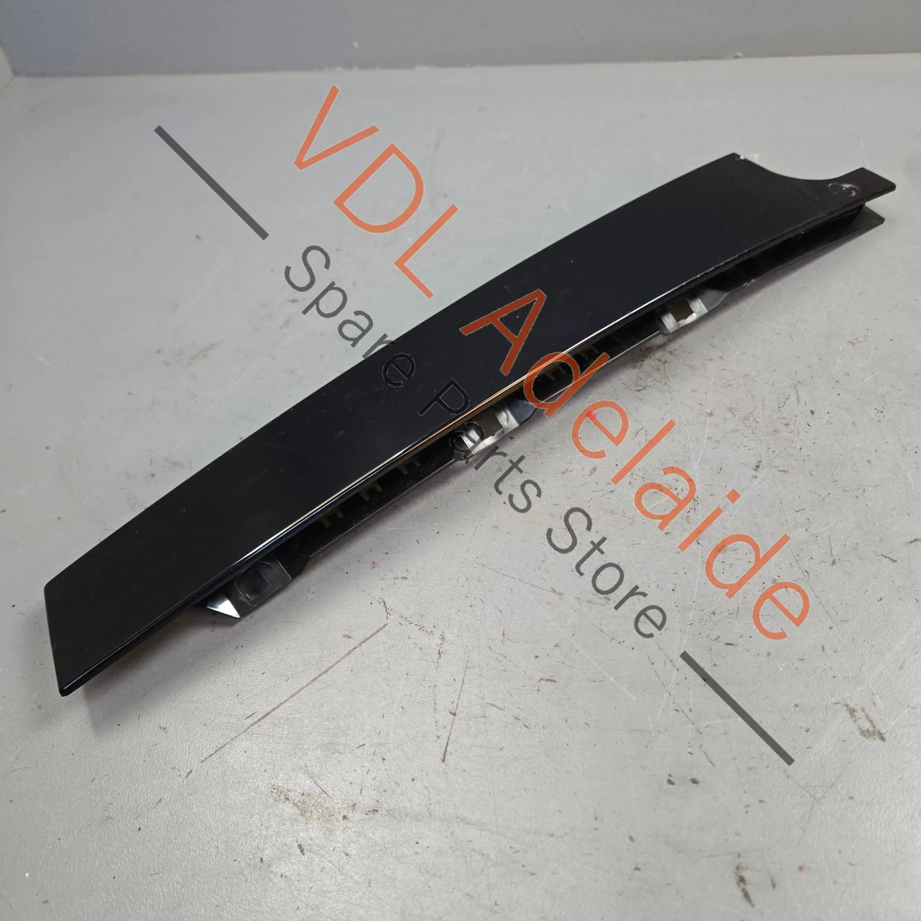 VW Golf Mk7 Gloss Black Rear Right B Pillar Exterior Trim for Door Window Frame 5G6839902B - Image 4