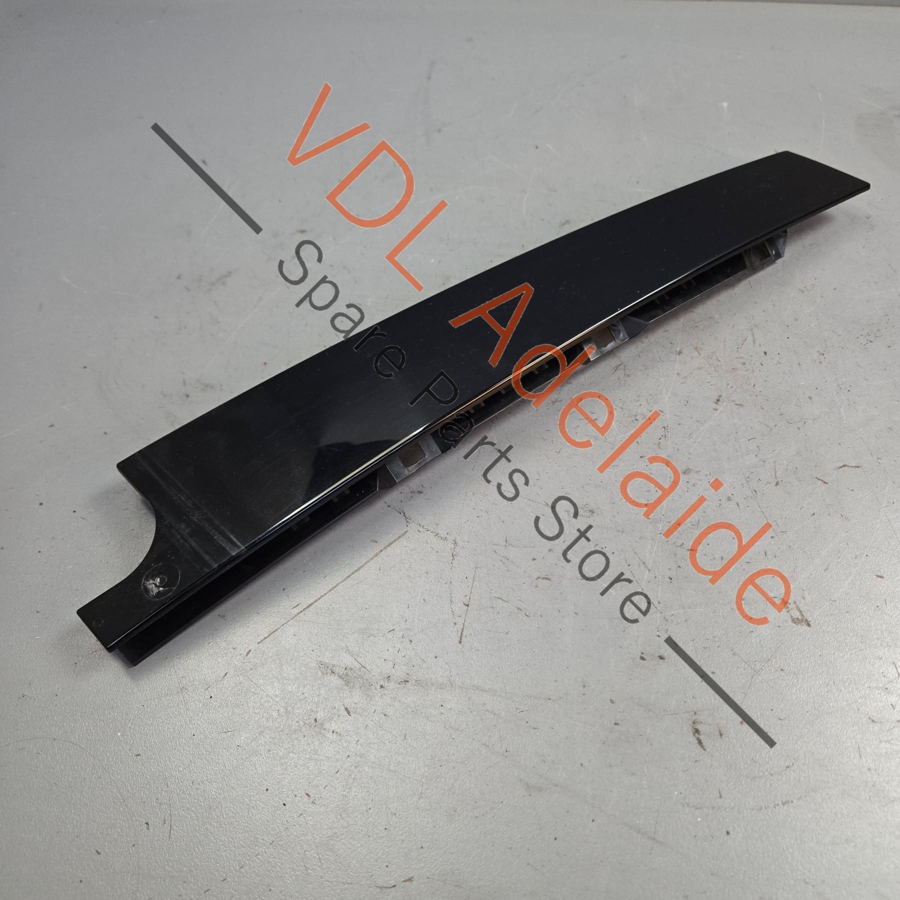 VW Golf Mk7 Gloss Black Rear Left B Pillar Exterior Trim for Door Window Frame 5G6839901B - Image 3