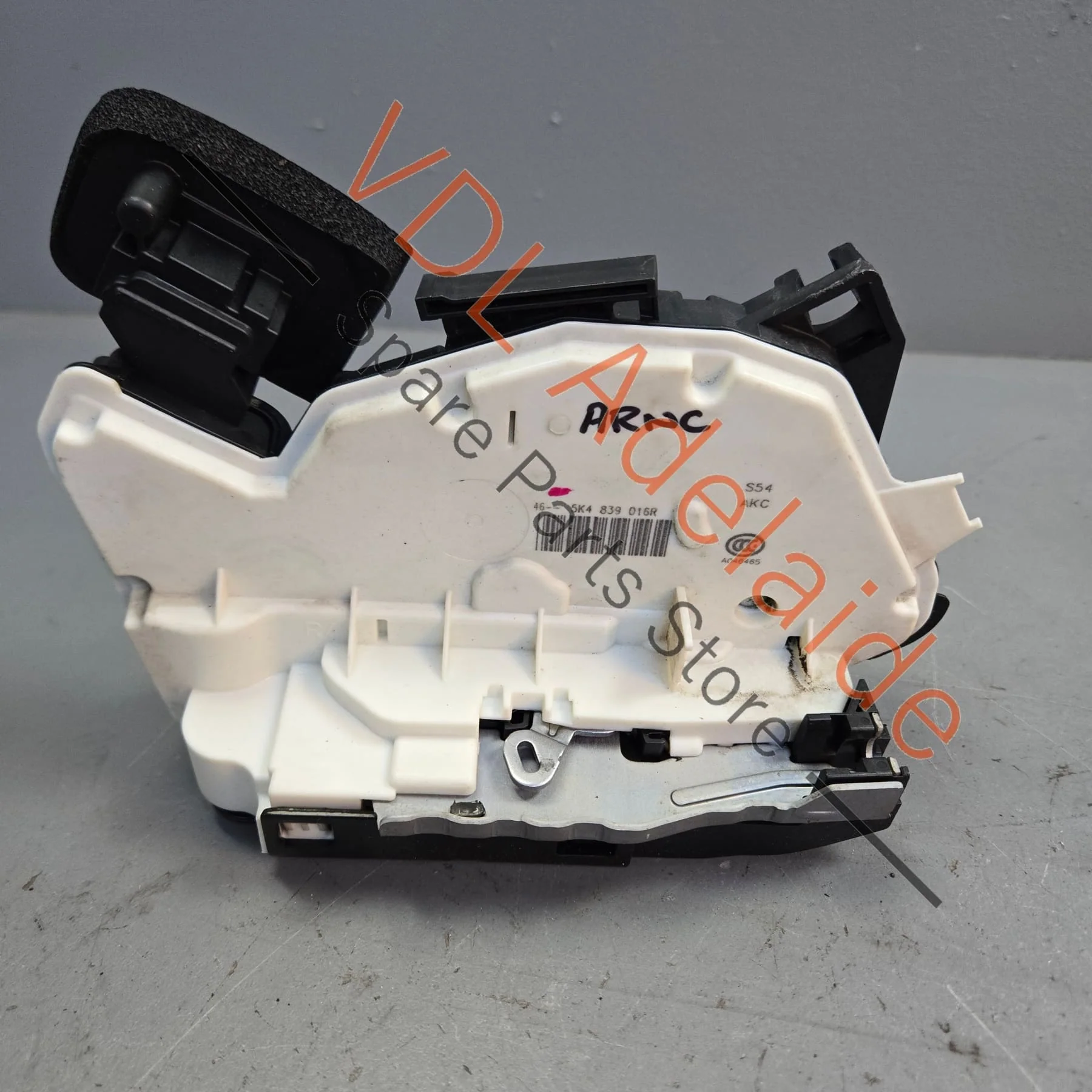 VW Golf Rear Right Side Door Lock Actuator 5K4839016R 5K4839016AG