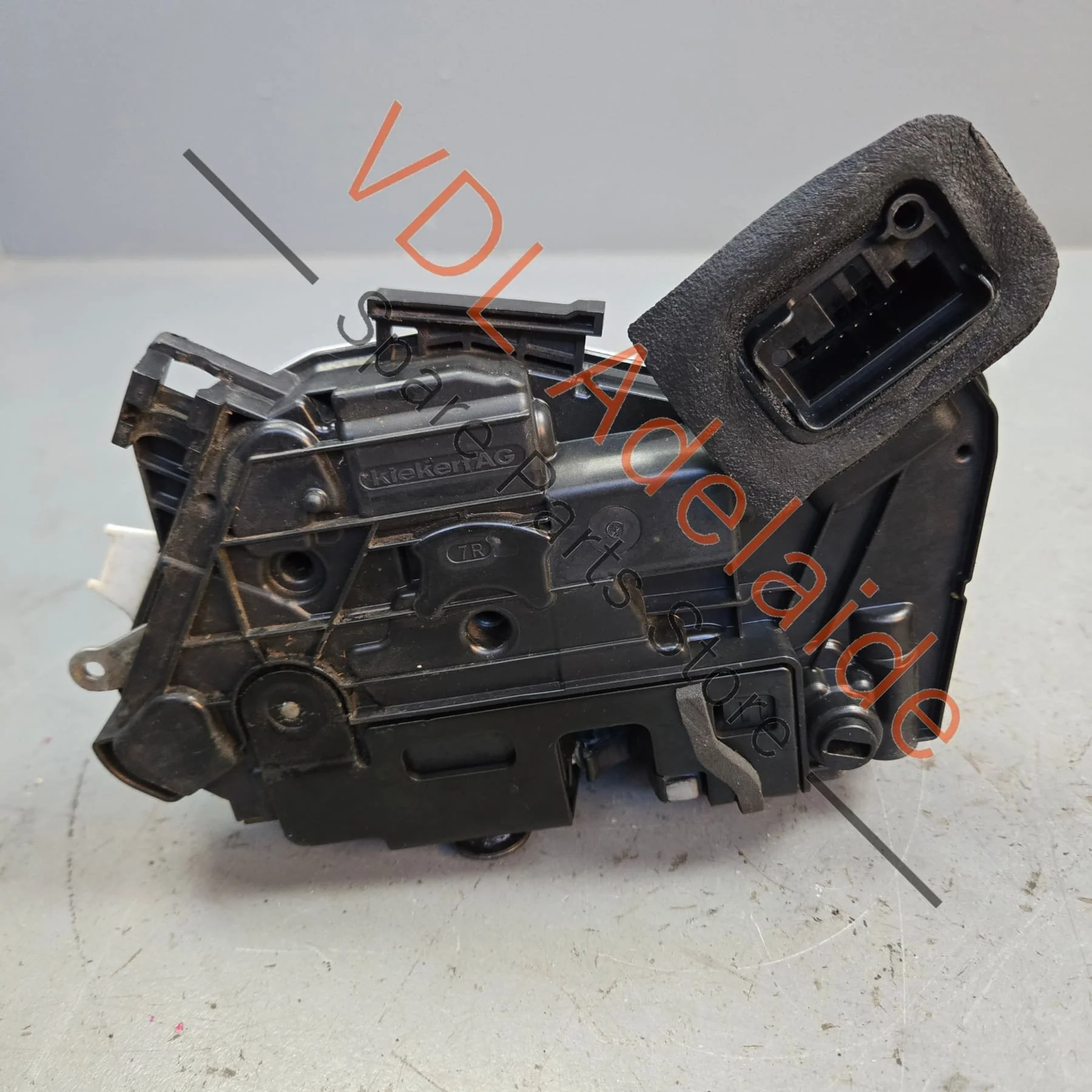 VW Golf Rear Right Side Door Lock Actuator 5K4839016R 5K4839016AG - Image 3