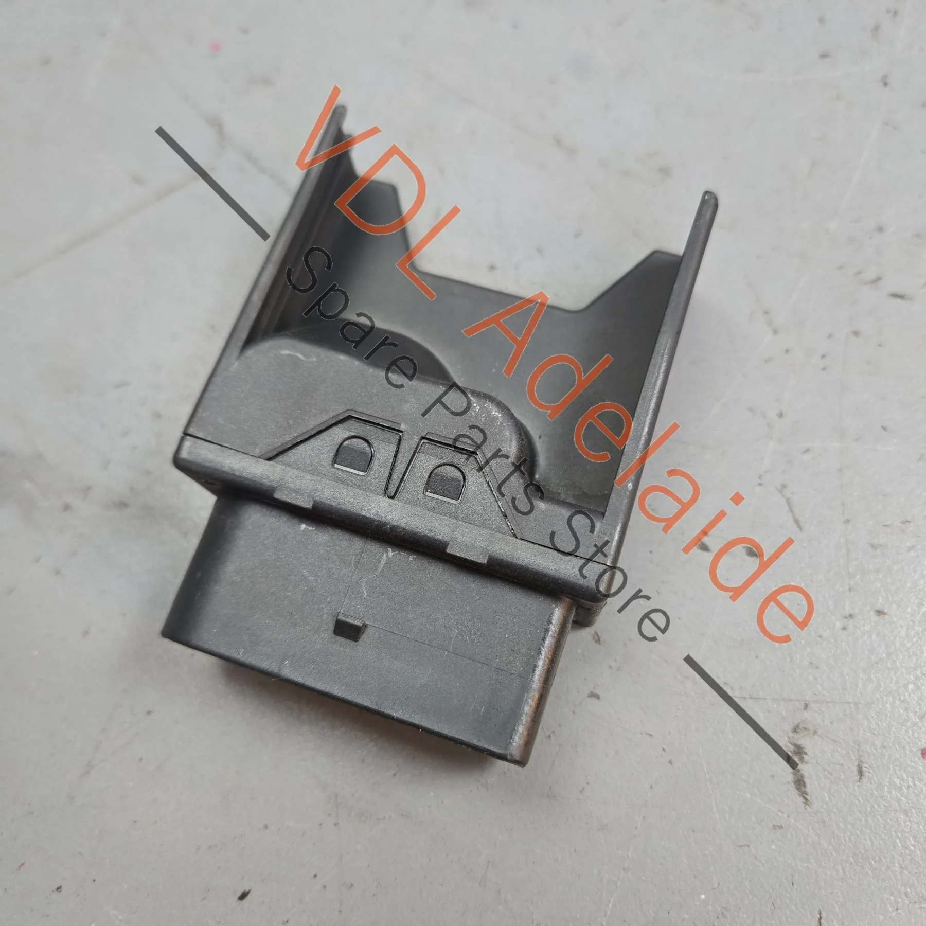 Volkswagen VW Golf Mk7 7.5 Fuel Pump Relay Control Module 5Q0906093A 5Q0906093B - Image 2