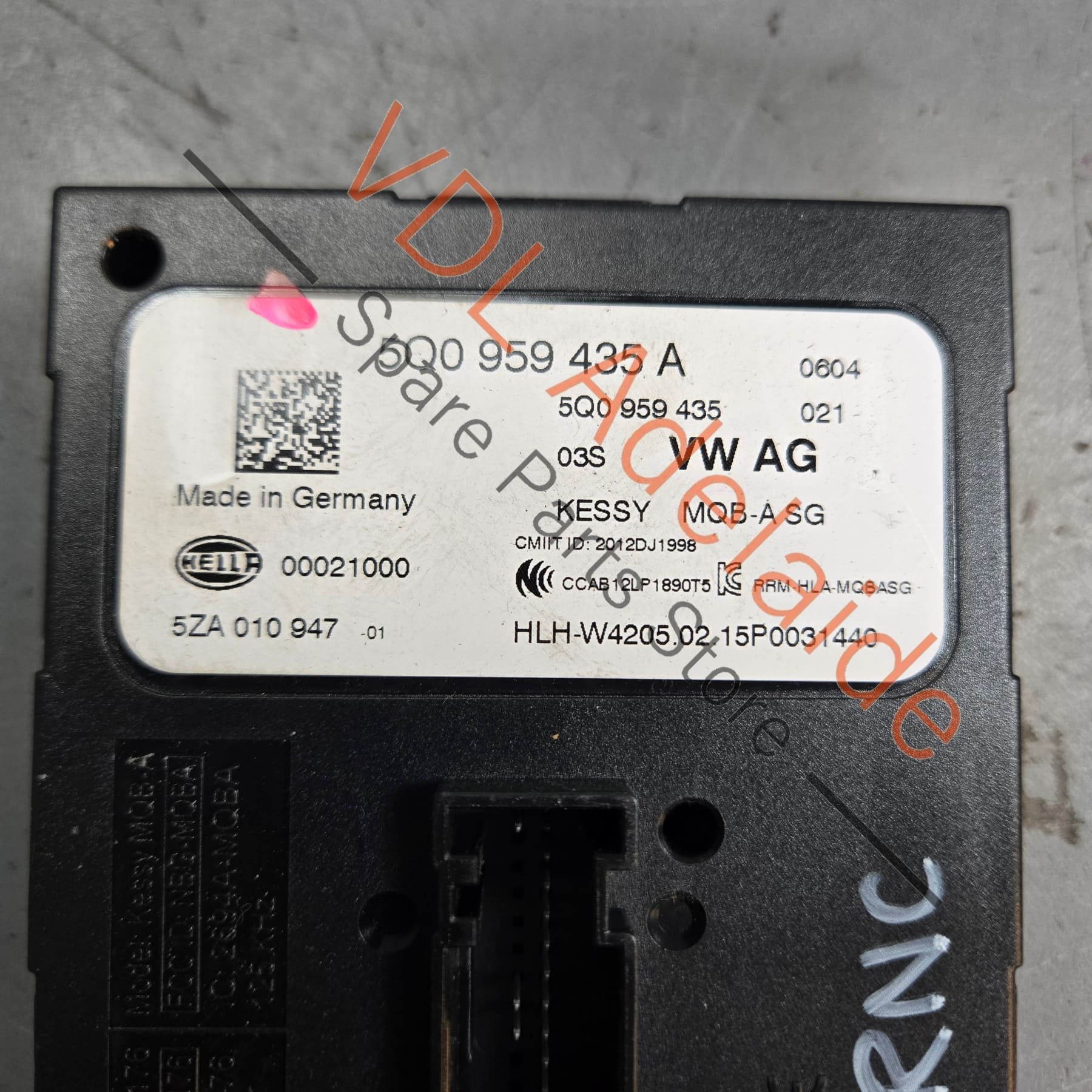 VW Golf MK7 KESSY Keyless Access Start Control Module 5Q0959435B 5Q0959435A - Image 2