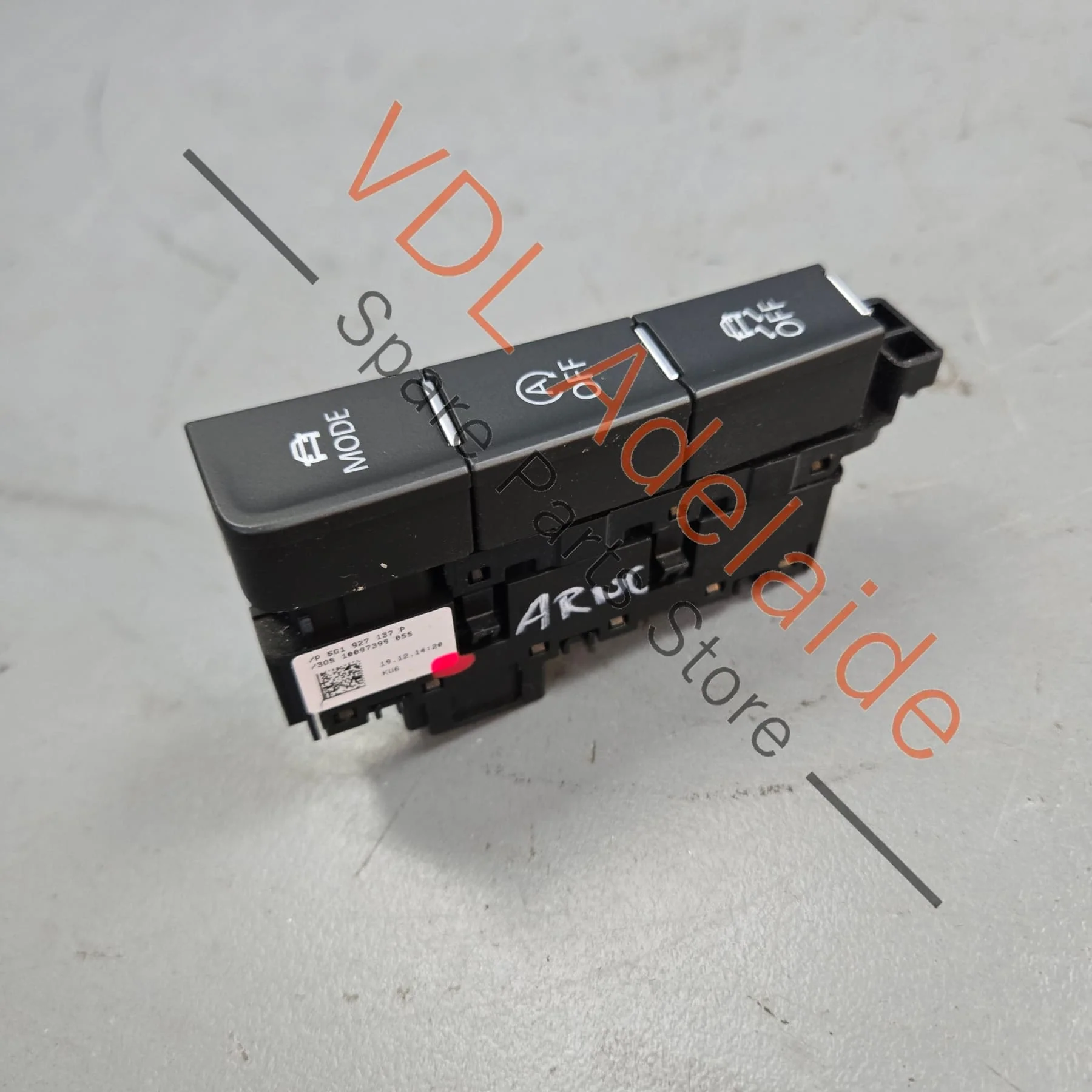 VW Golf MK7.5 Driving Mode ESP & Start Stop Switch Centre Console 5G1927137P - Image 3