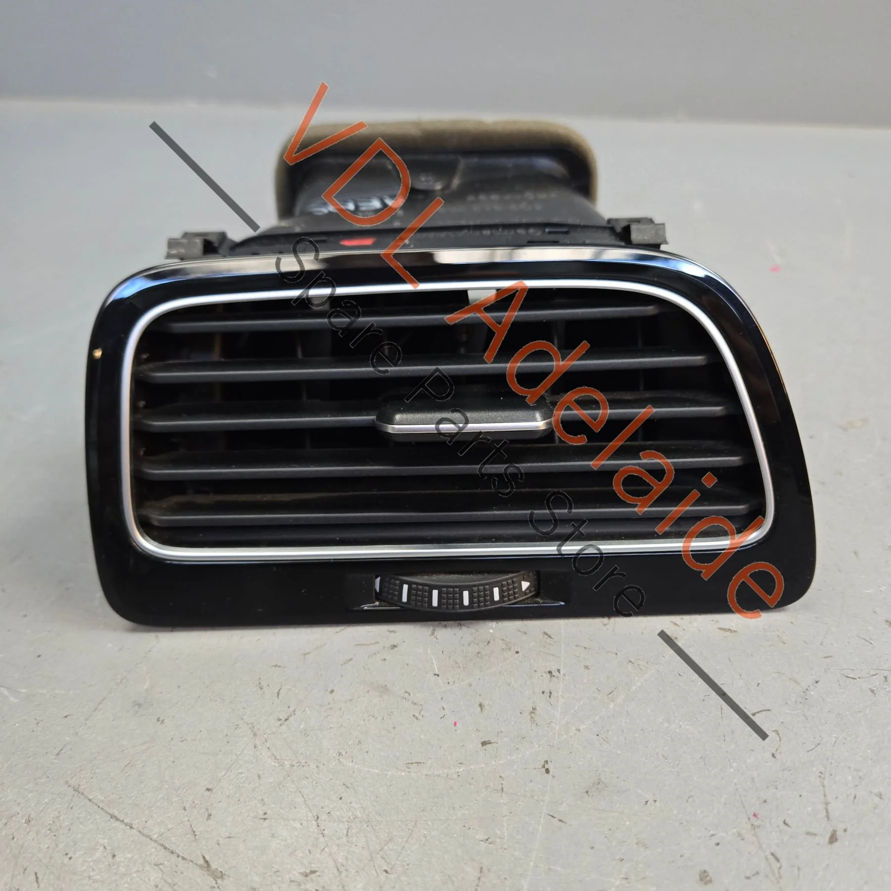 VW Golf MK7 7.5 Left Side Dash Air Vent AC 5G2819703R QYI Gloss Black