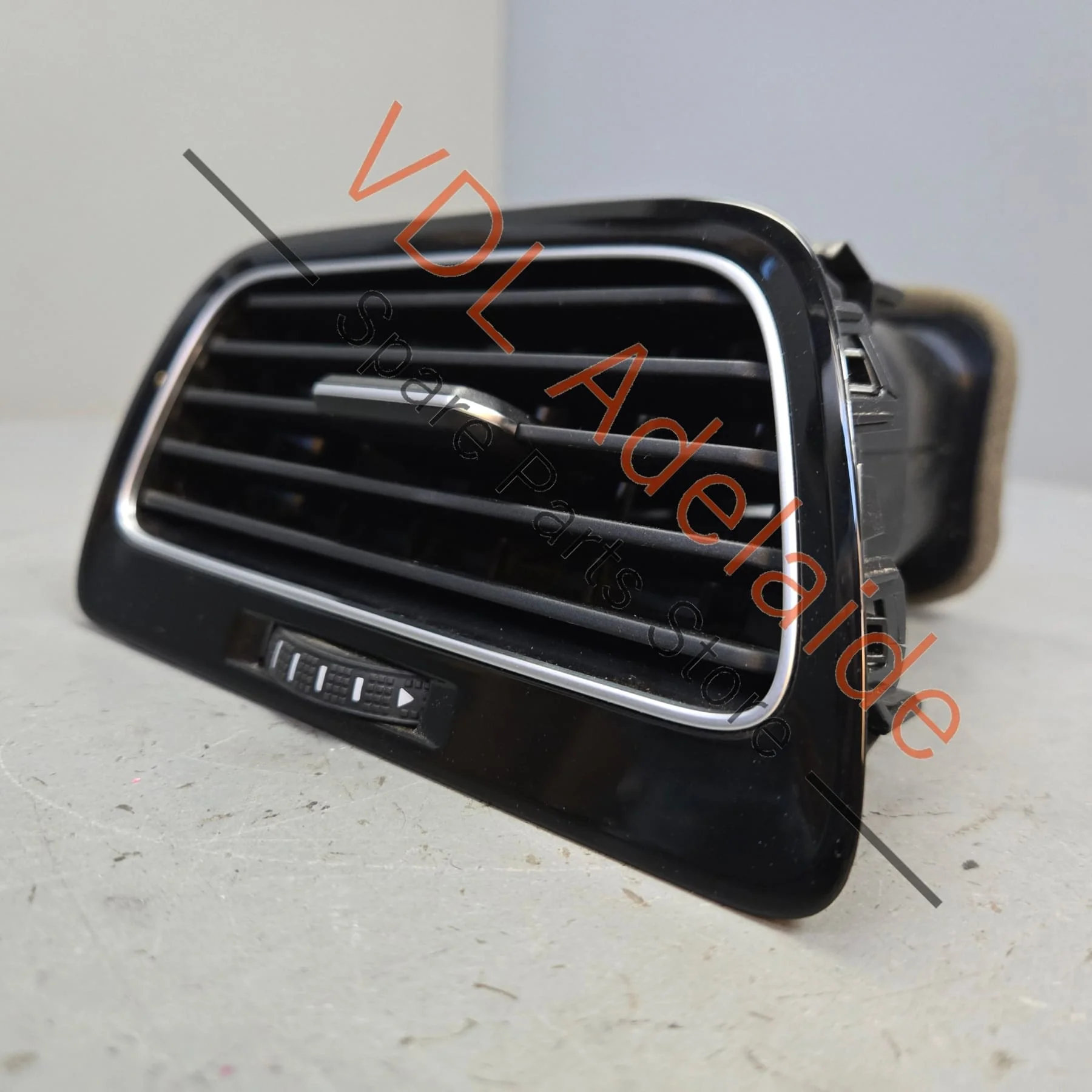 VW Golf MK7 7.5 Left Side Dash Air Vent AC 5G2819703R QYI Gloss Black - Image 3