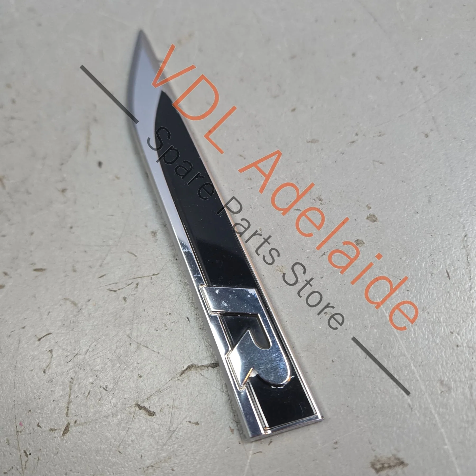 VW Golf Mk7 Genuine OEM RHS Fender Badge 5G0853688BF FOD 5G0853688D - Image 2