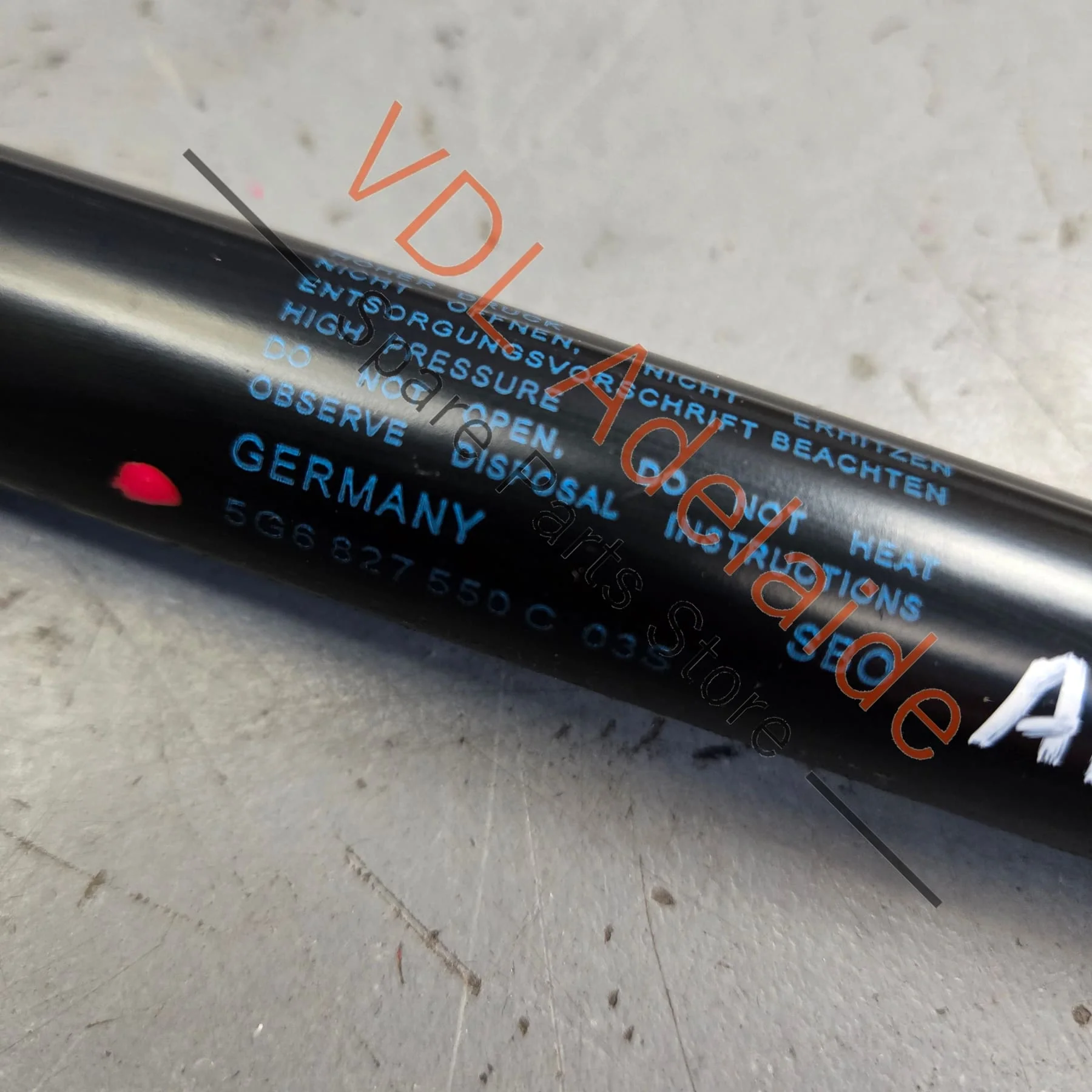 1x VW Golf Mk7 Rear Boot Hatch Lift Gas Strut 5G6827550C - Image 3