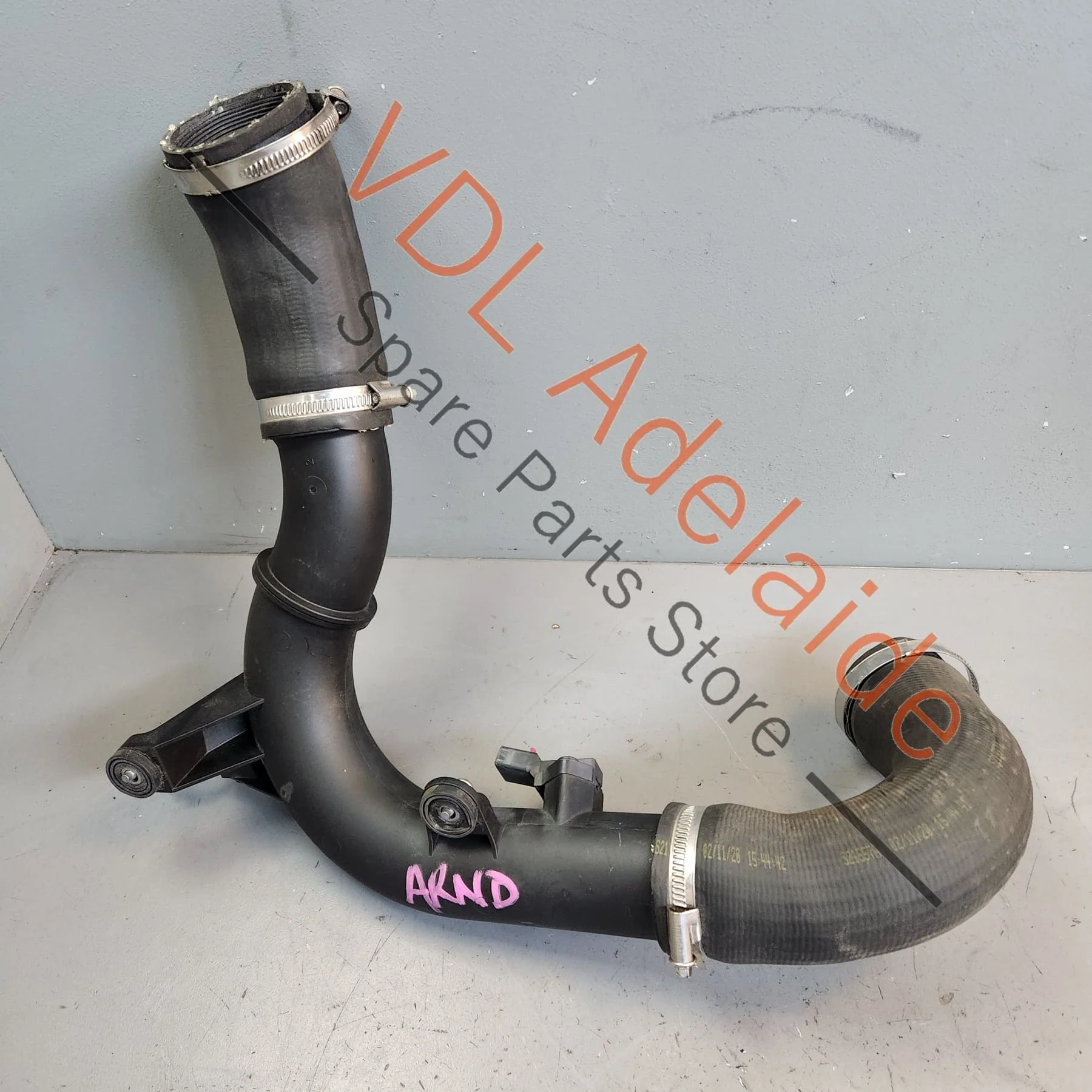 VW Golf R Intercooler Intake Hose Pipe 6C0145770A 5Q0145792G