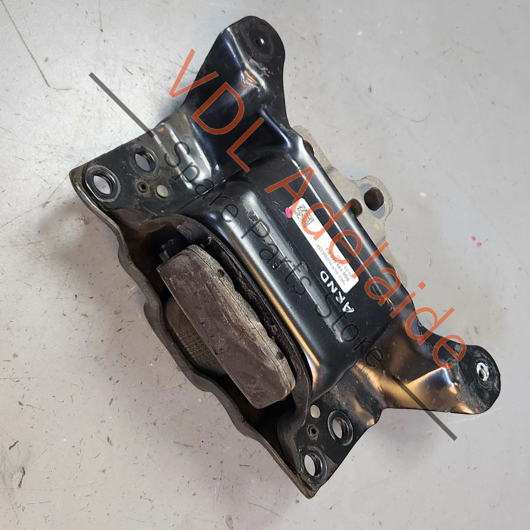 VW Golf R MK7.5 Left Side Engine Mount 5Q0199555BJ - Image 2