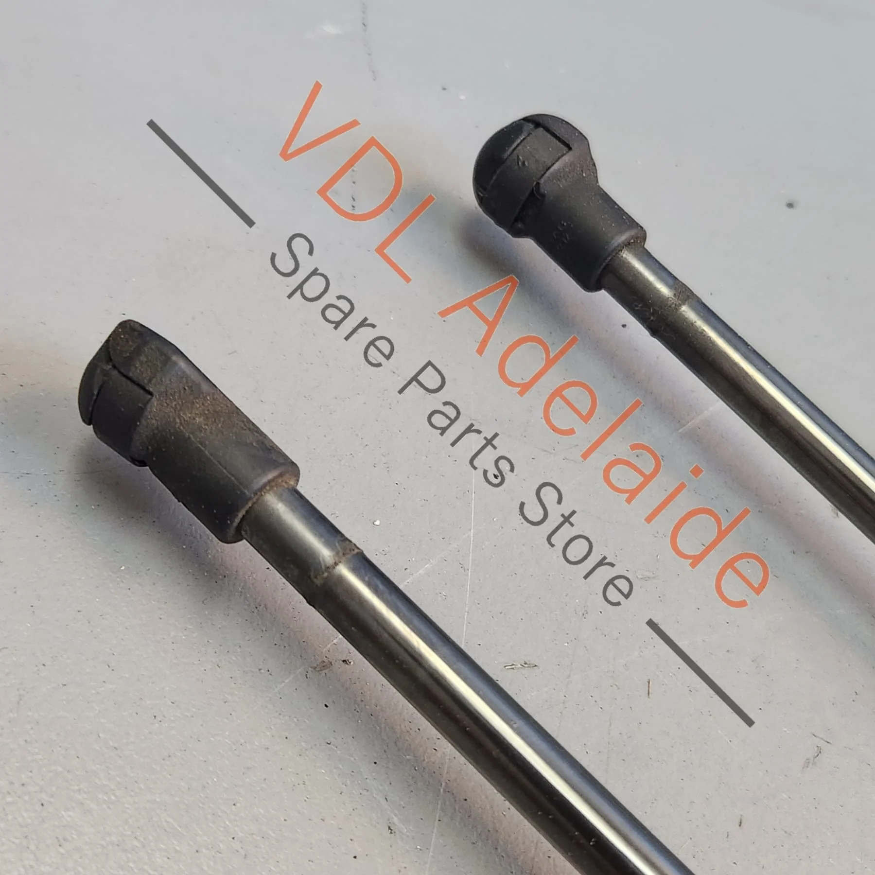 VW Golf Mk7 Rear Boot Hatch Lift Gas Struts Pair 5G6827550C - Image 6