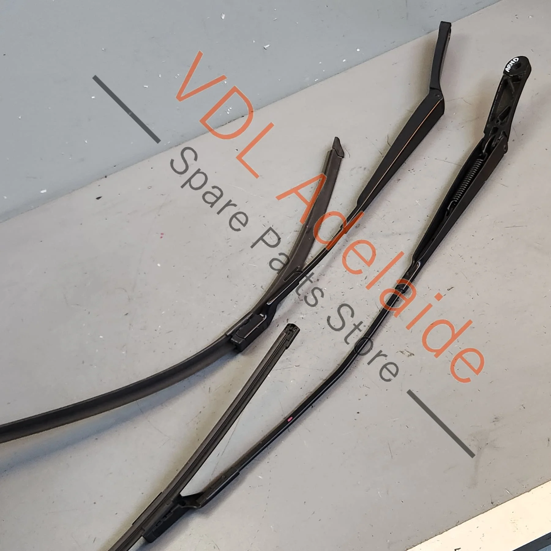 VW Golf MK7 7.5 Front Window Windscreen Wiper Arm Set L&R for RHD models - Image 2