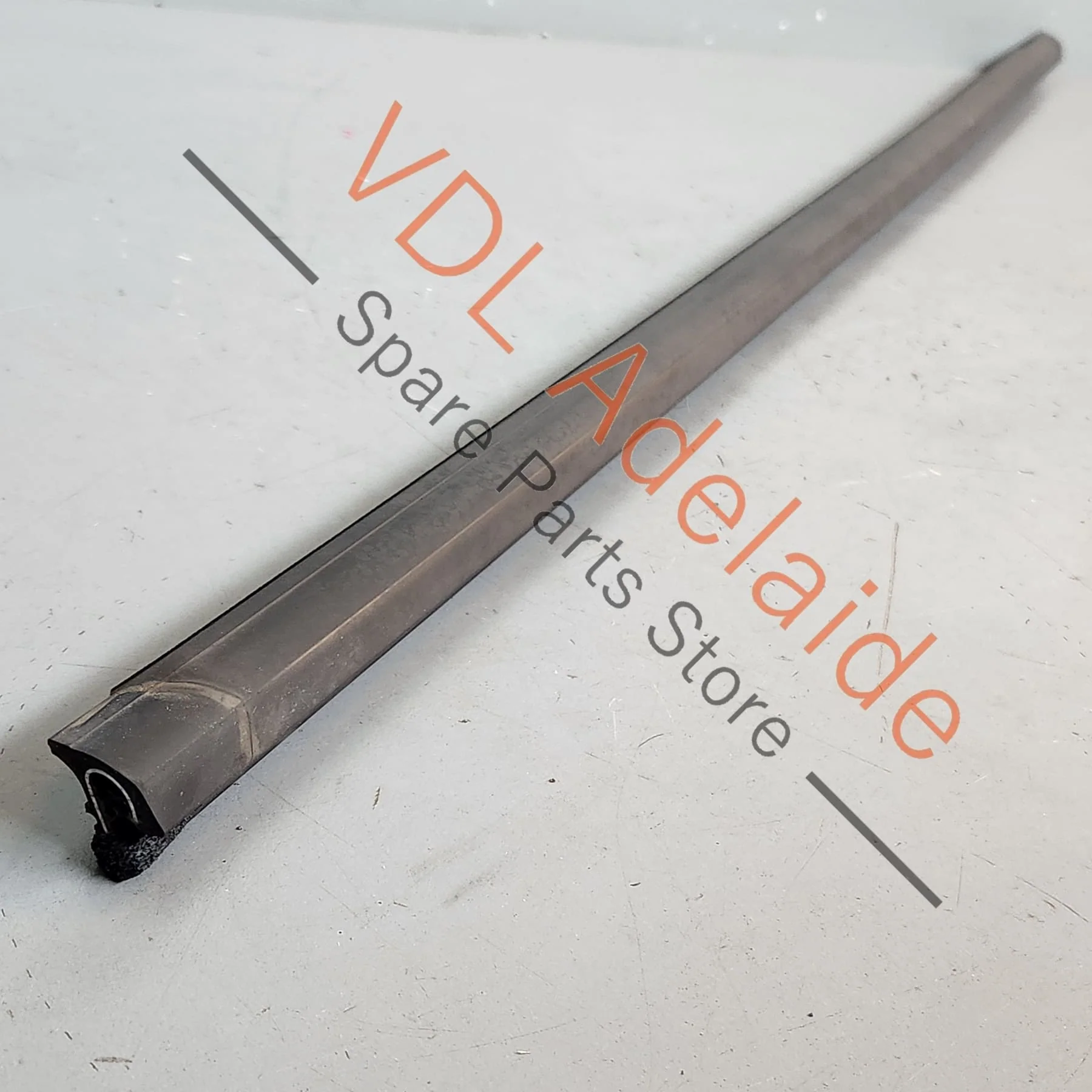 VW Golf MK7 Front Left Door Aperture Window Slot Seal Satin Black 5G4837477D 5AP
