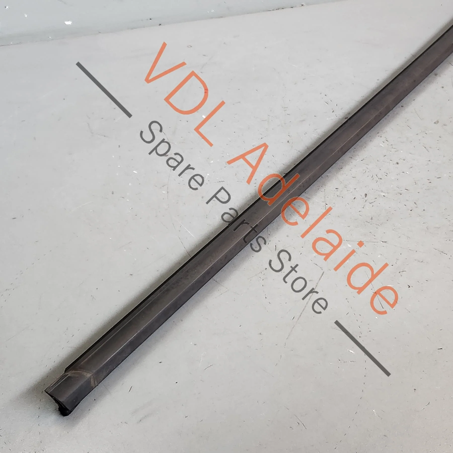 VW Golf MK7 Front Left Door Aperture Window Slot Seal Satin Black 5G4837477D 5AP - Image 3
