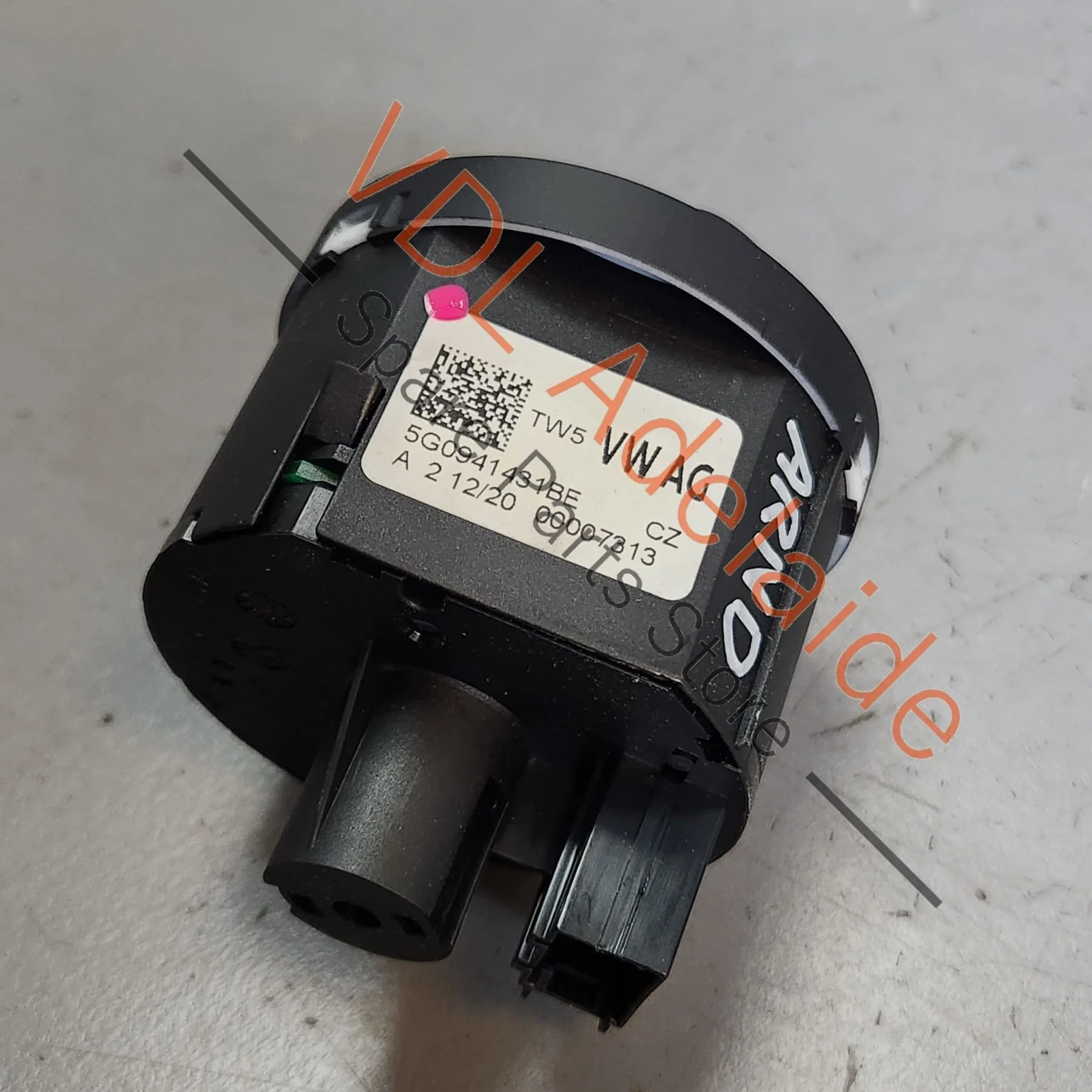 VW Golf MK7 7.5 Headlight Switch 5G0941431BE - Image 2