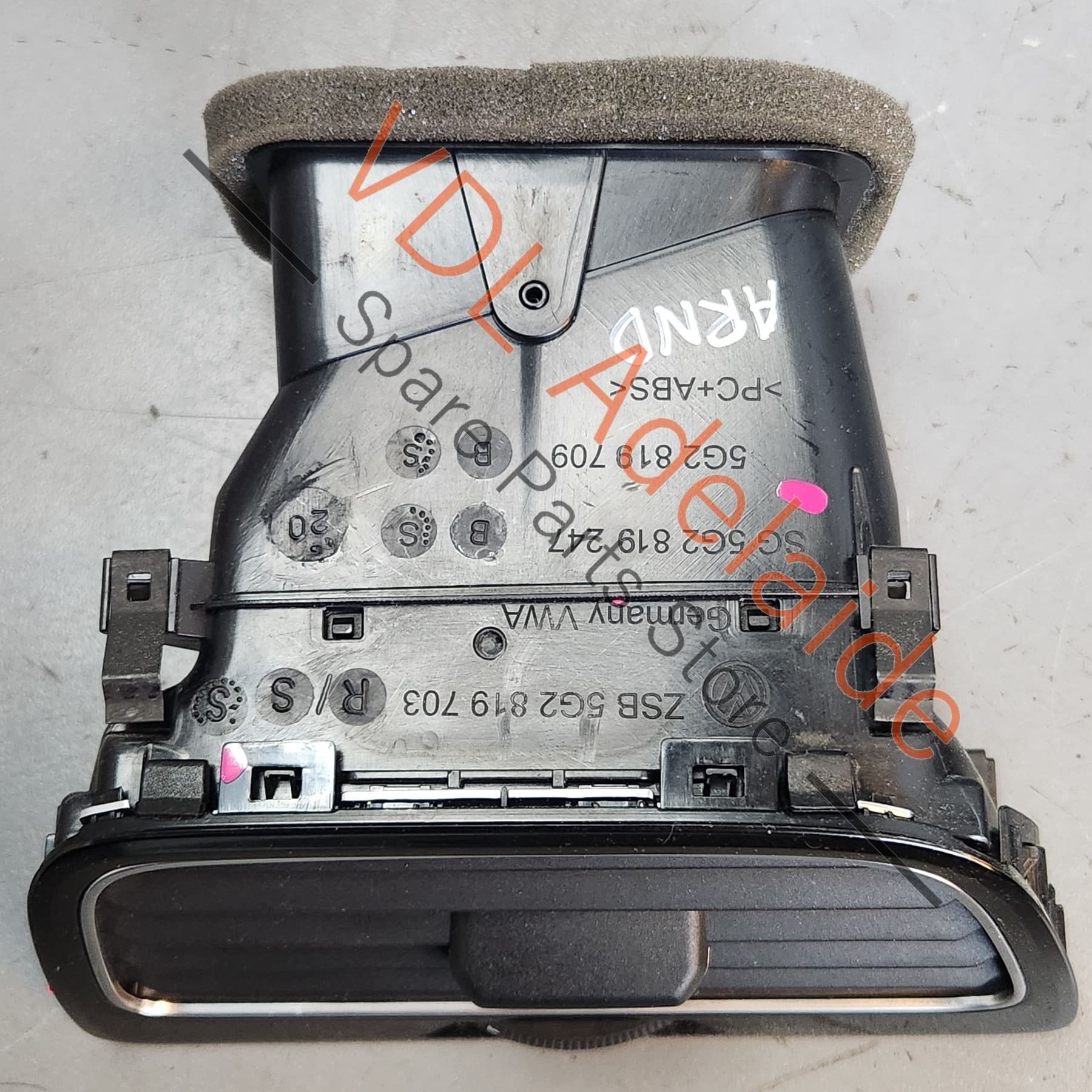 VW Golf MK7 7.5 Left Side Dash Air Vent AC 5G2819703R QYI Gloss Black - Image 2