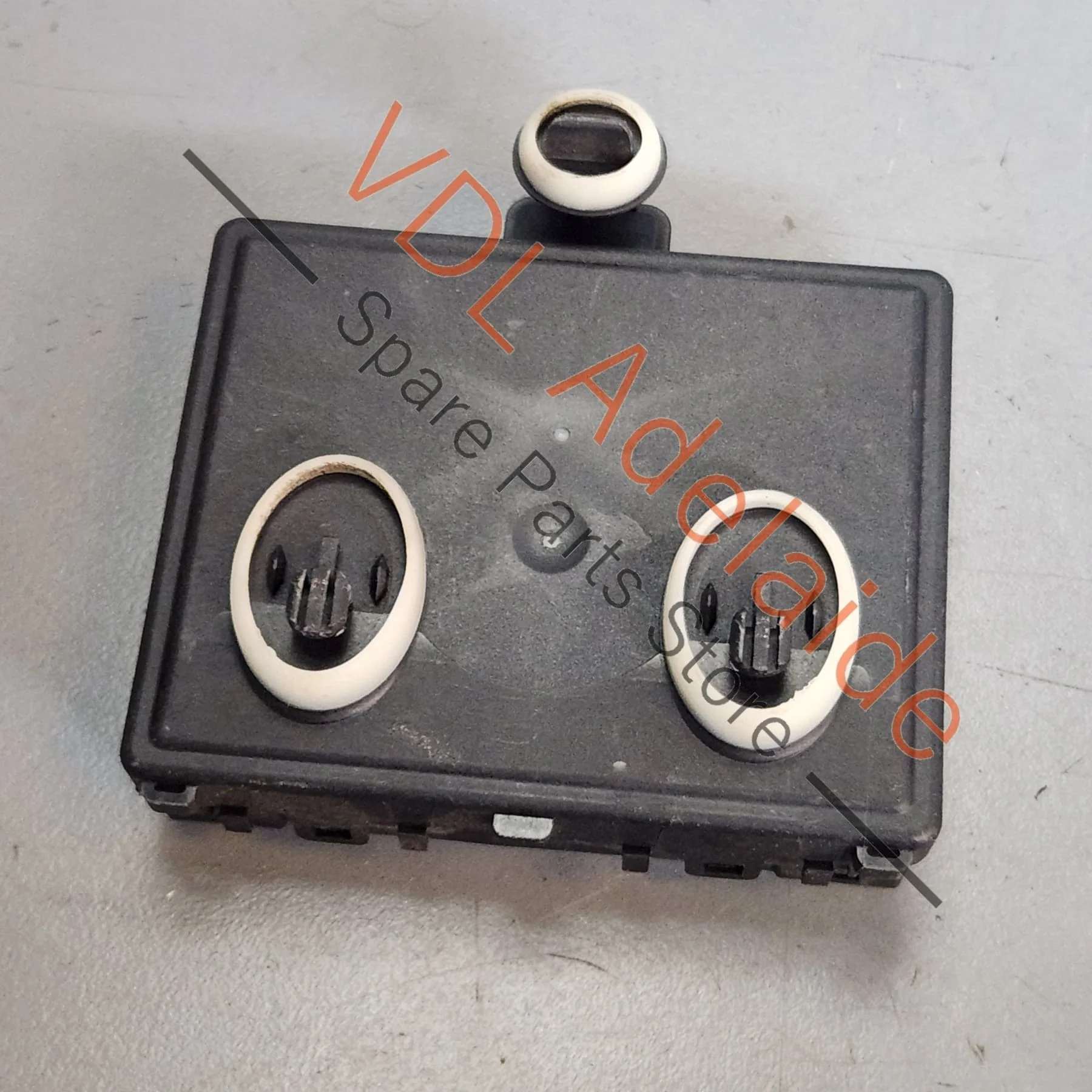 VW Golf MK7 7.5 Front Drivers Side Door Control Unit 5Q0959593K - Image 2